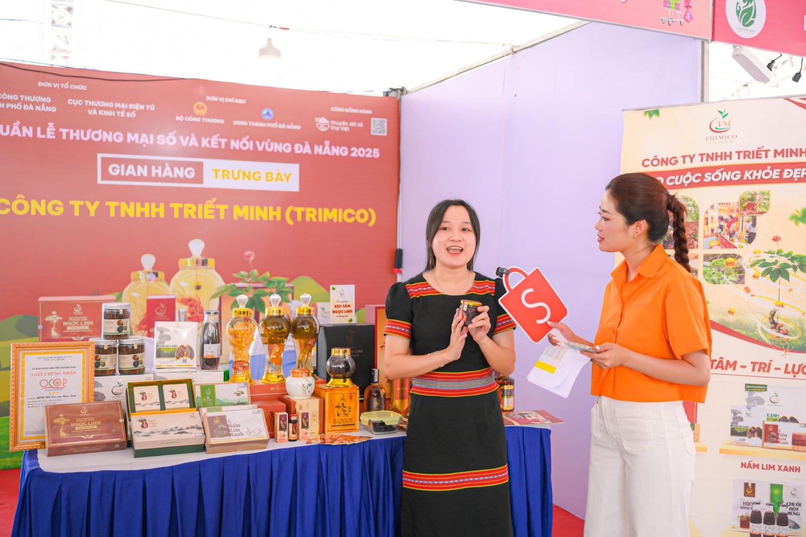 Tuần lễ TMĐT - Kết nối vùng Đà Nẵng 2025: Quảng bá sản phẩm OCOP qua Shopee Live- Ảnh 2. Tuần lễ TMĐT - Kết nối vùng Đà Nẵng 2025: Quảng bá sản phẩm OCOP qua Shopee Live- Ảnh 2.