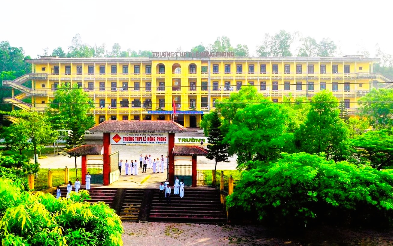 Vì sao 2 hiệu trưởng, 6 giáo viên ở Thanh Hóa bị khởi tố? - Ảnh 2.