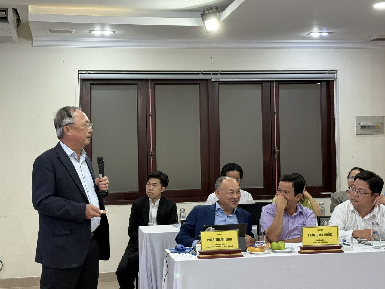 ĐHQG TP HCM bàn giải pháp xây dựng đô thị thông minh - Ảnh 1.