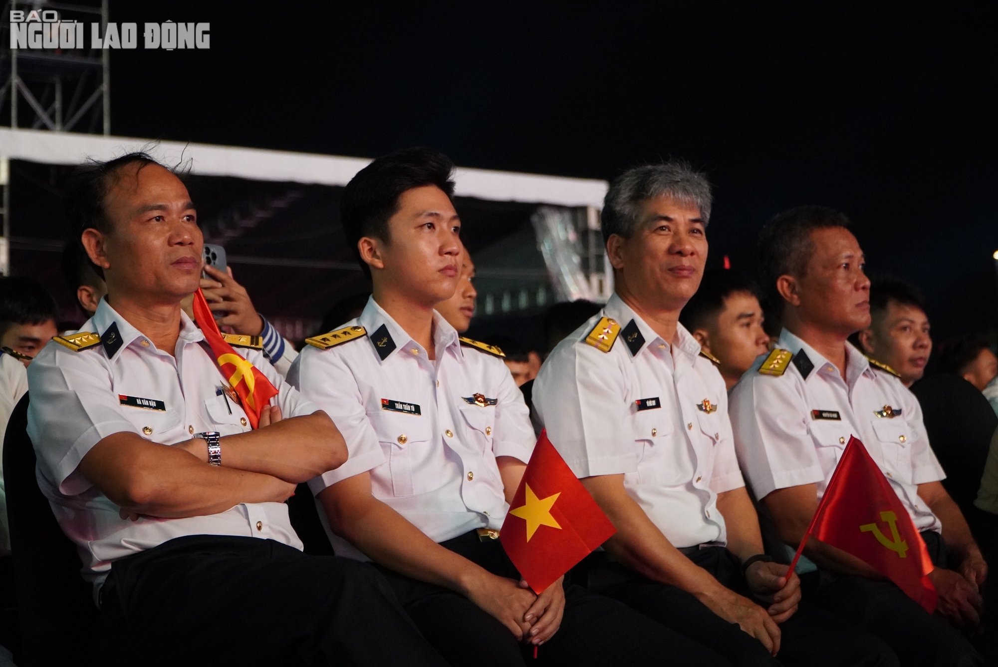 Chủ tịch Quốc hội Trần Thanh Mẫn dự chương trình "Dưới cờ vinh quang" tại điểm cầu TP HCM- Ảnh 7. Chủ tịch Quốc hội Trần Thanh Mẫn dự chương trình "Dưới cờ vinh quang" tại điểm cầu TP HCM- Ảnh 7.