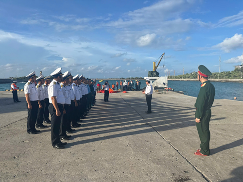 Biển Đông chưa thôi "dậy sóng"- Ảnh 1. Biển Đông chưa thôi "dậy sóng"- Ảnh 1.