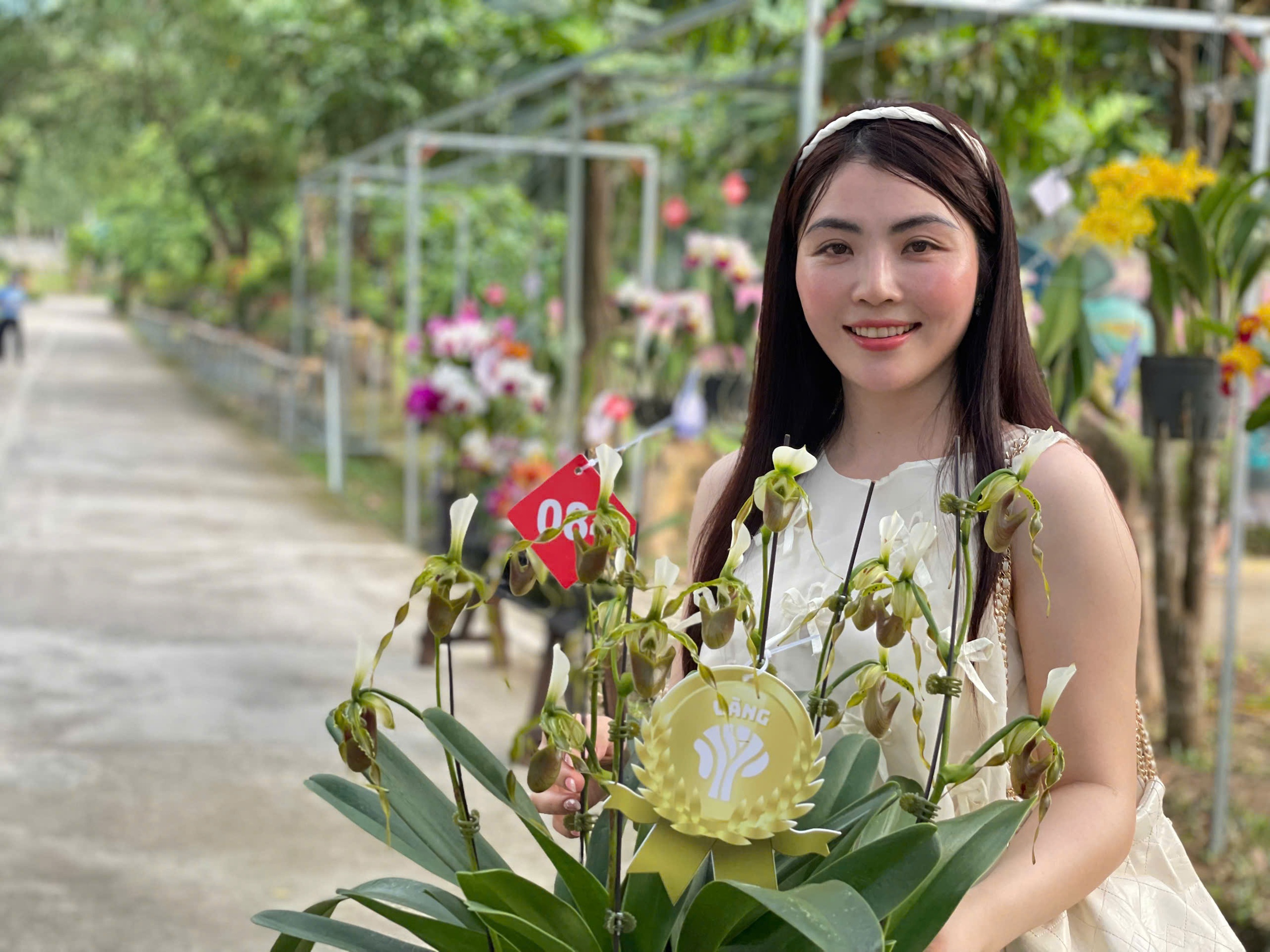Obdivování přírodního mistrovského díla letních orchidejí v Khanh Hoa - Foto 10. Ngắm kiệt tác thiên nhiên hoa lan mùa hạ tại Khánh Hòa- Ảnh 10.