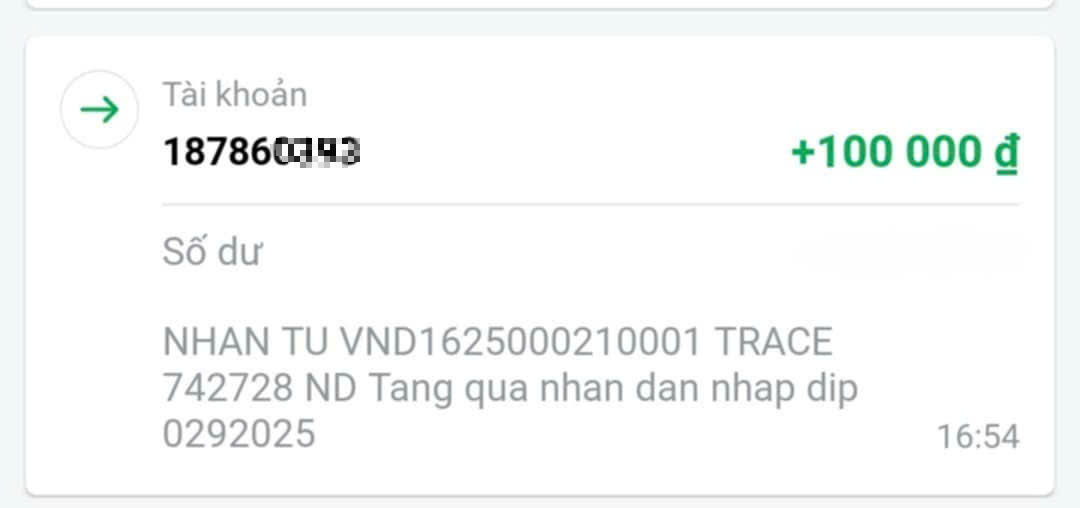Các ngân hàng TP HCM , Đồng Nai chi trả quà tặng 1 . 100 Tỉ đồng cho người dân - Ảnh 3. Các ngân hàng TP HCM , Đồng Nai chi trả quà tặng 1 . 100 Tỉ đồng cho người dân - Ảnh 3.