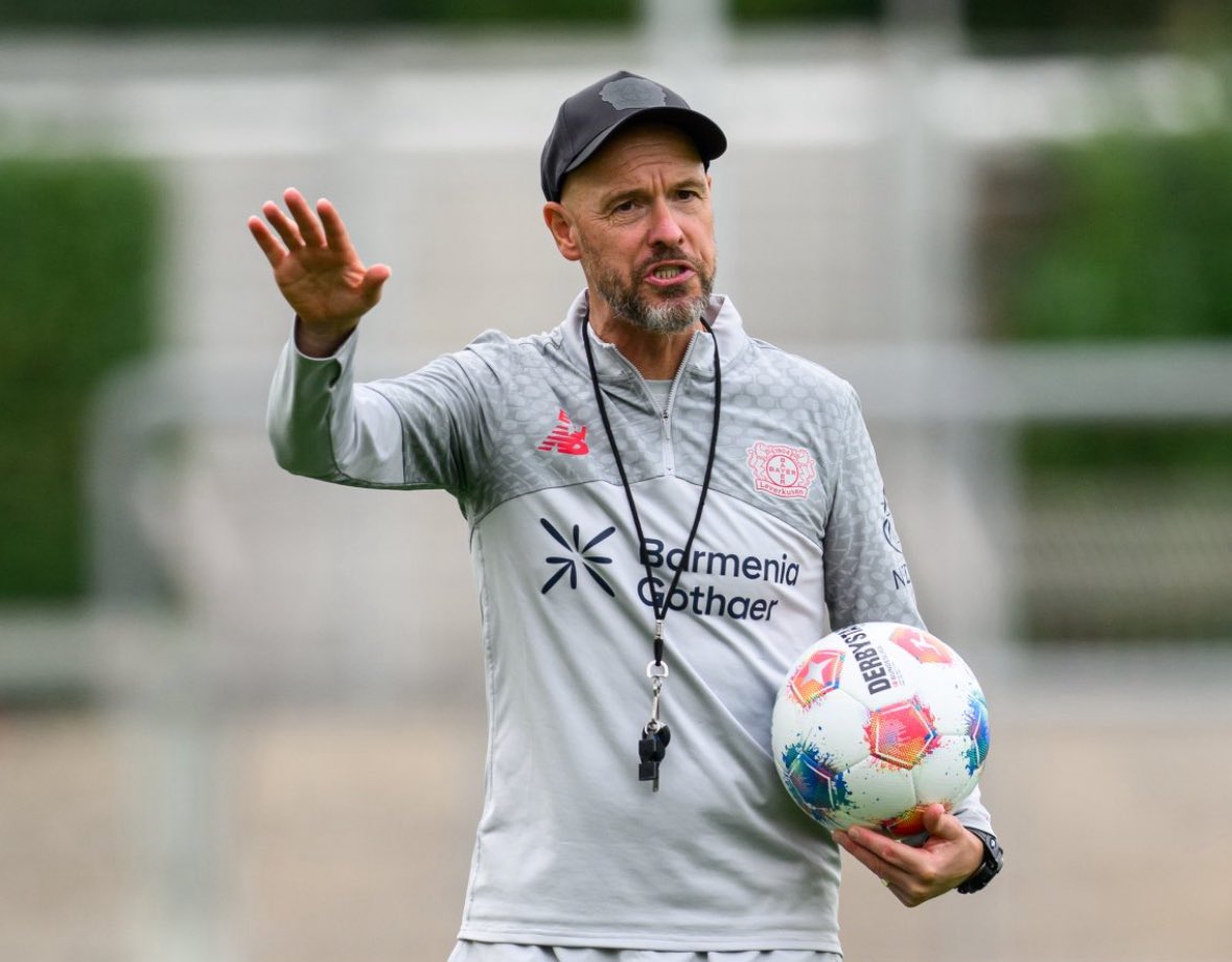 Erik ten Hag bị sa thải, một tuần buồn của các cựu HLV Man United- Ảnh 1. Erik ten Hag bị sa thải, một tuần buồn của các cựu HLV Man United- Ảnh 1.