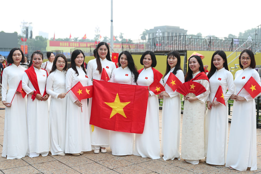 Triệu trái tim chung nhịp đập- Ảnh 7. Triệu trái tim chung nhịp đập- Ảnh 7.