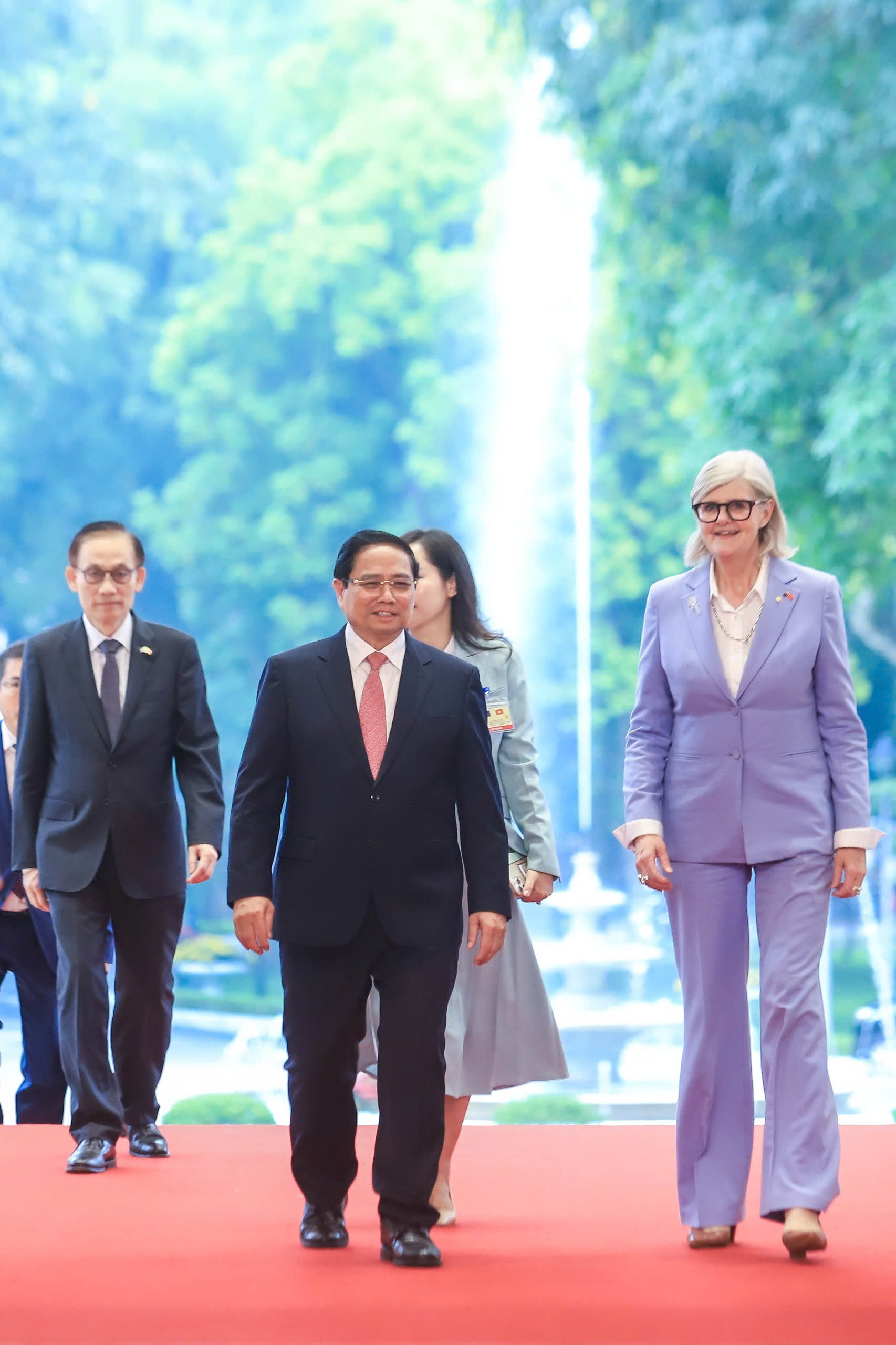 Thủ tướng Phạm Minh Chính hội kiến Toàn quyền Úc Sam Mostyn - Ảnh 3.