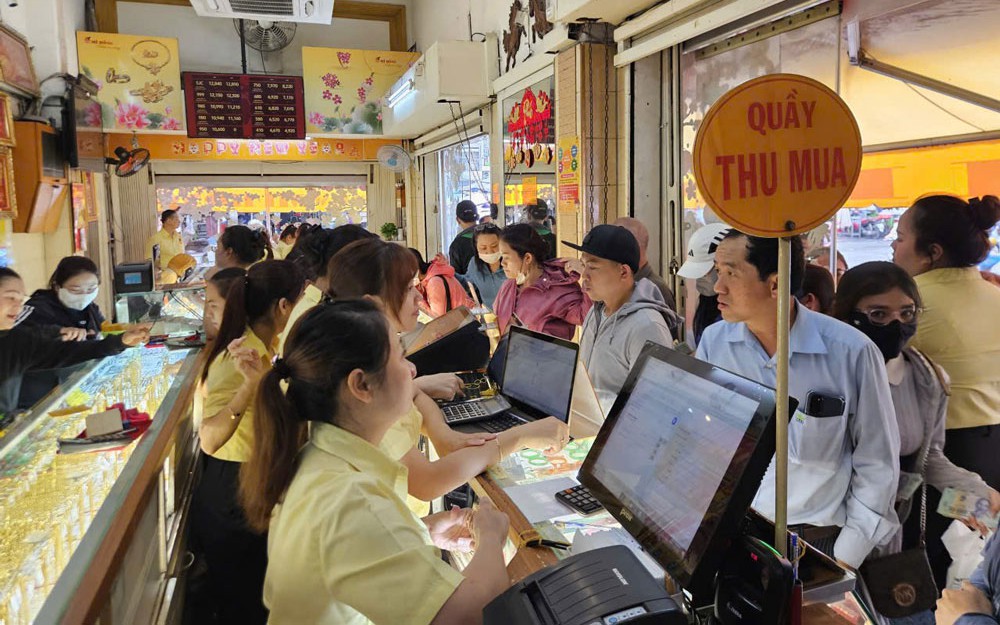 Sáng nay 12-9, giá vàng miếng SJC, vàng nhẫn tiếp tục lao dốc- Ảnh 1.