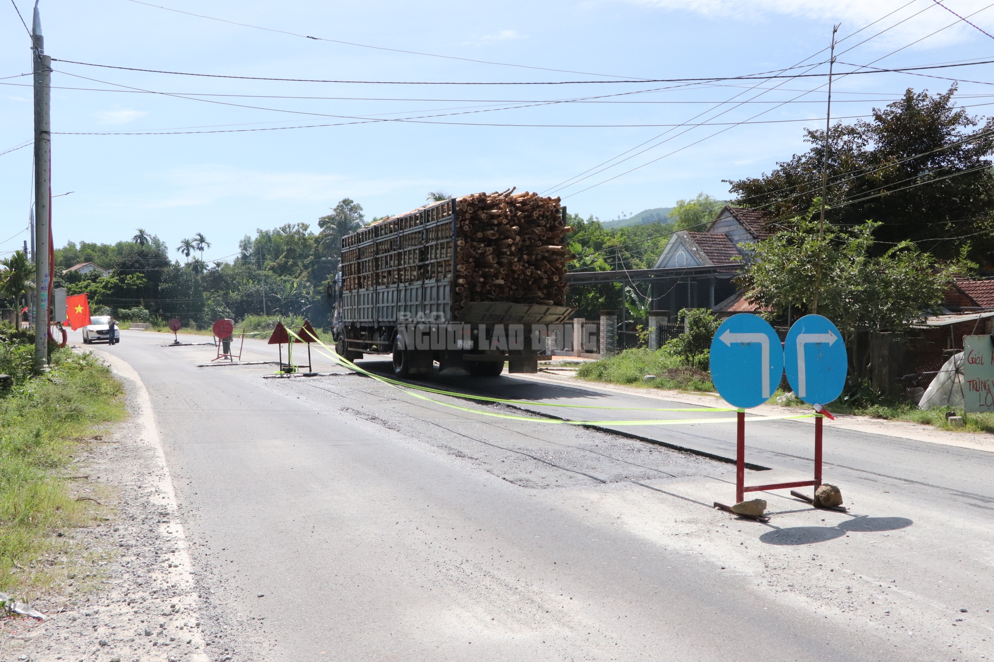 Đường 1.800 tỉ có Tập đoàn Thuận An thi công ở Đà Nẵng mới thảm nhựa đã hỏng - Ảnh 9. Đường 1.800 tỉ có Tập đoàn Thuận An thi công ở Đà Nẵng mới thảm nhựa đã hỏng - Ảnh 9.