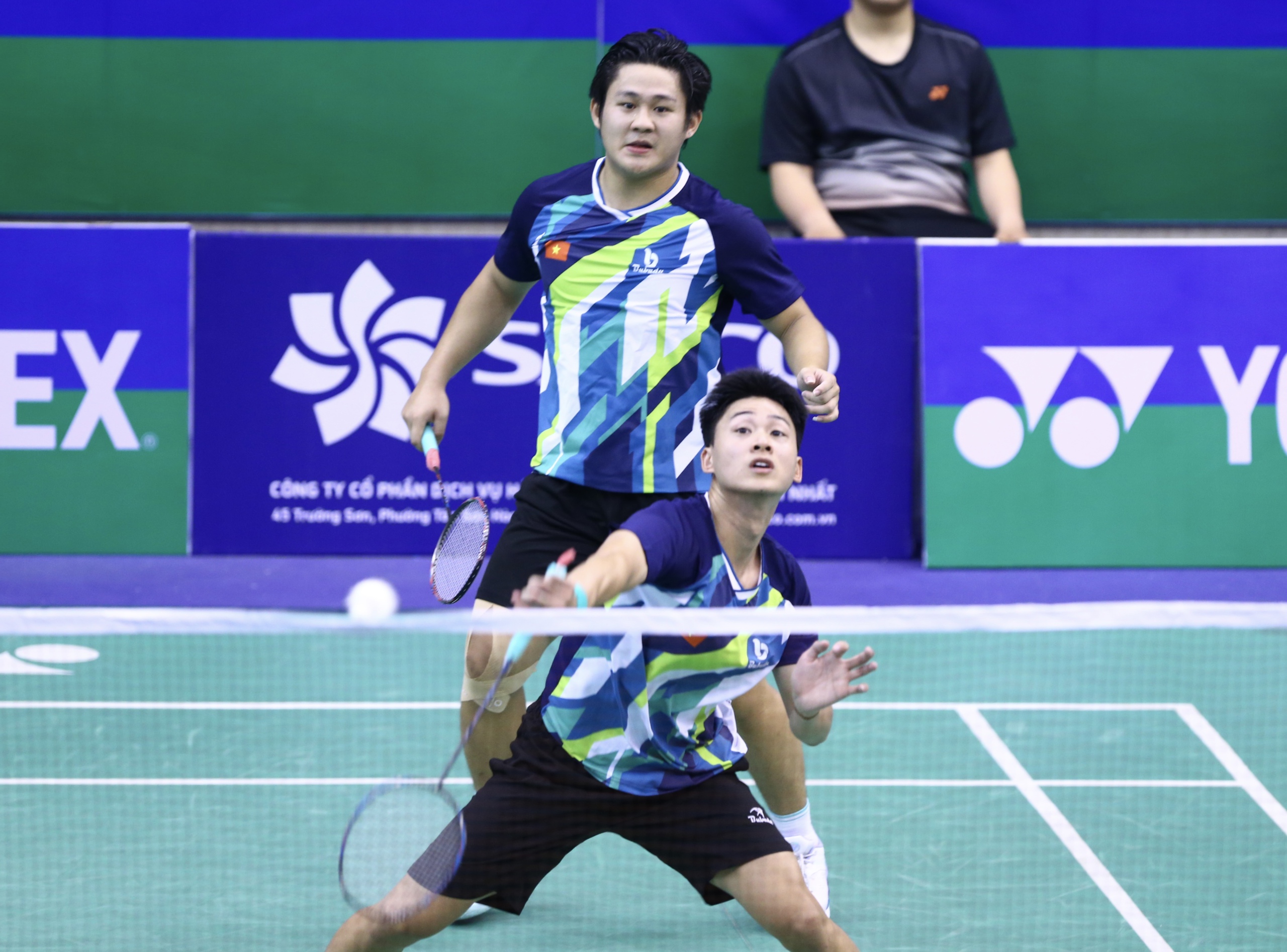 Đình Hoàng, Đình Mạnh làm nên lịch sử ở Vietnam Open - Ảnh 1.