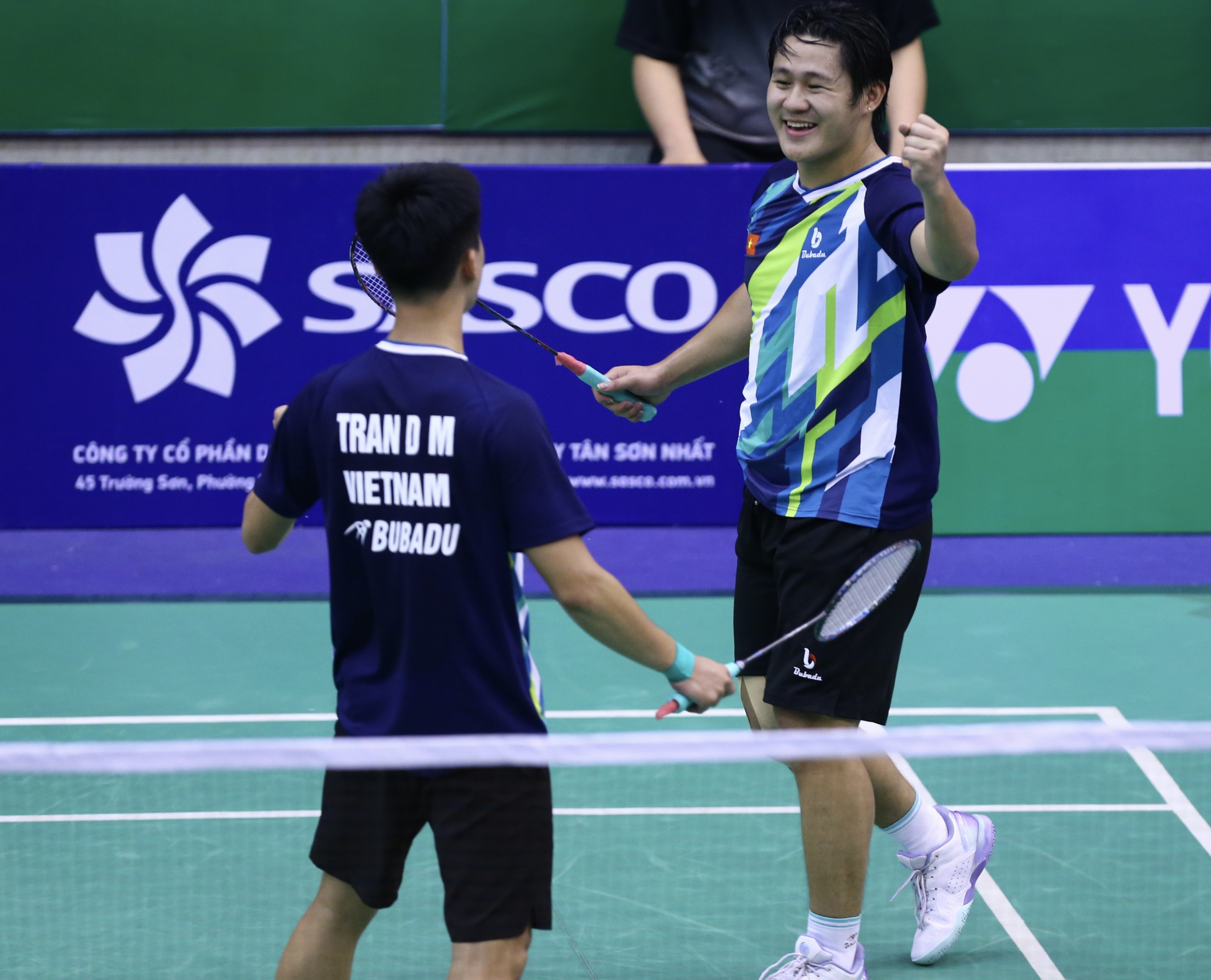 Đình Hoàng, Đình Mạnh làm nên lịch sử ở Vietnam Open - Ảnh 2.