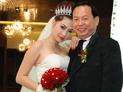 Người đẹp Việt có cuộc hôn nhân ngắn nhất thế giới, bất ngờ xin lỗi chồng cũ sau 13 năm- Ảnh 1. Người đẹp Việt có cuộc hôn nhân ngắn nhất thế giới, bất ngờ xin lỗi chồng cũ sau 13 năm- Ảnh 1.