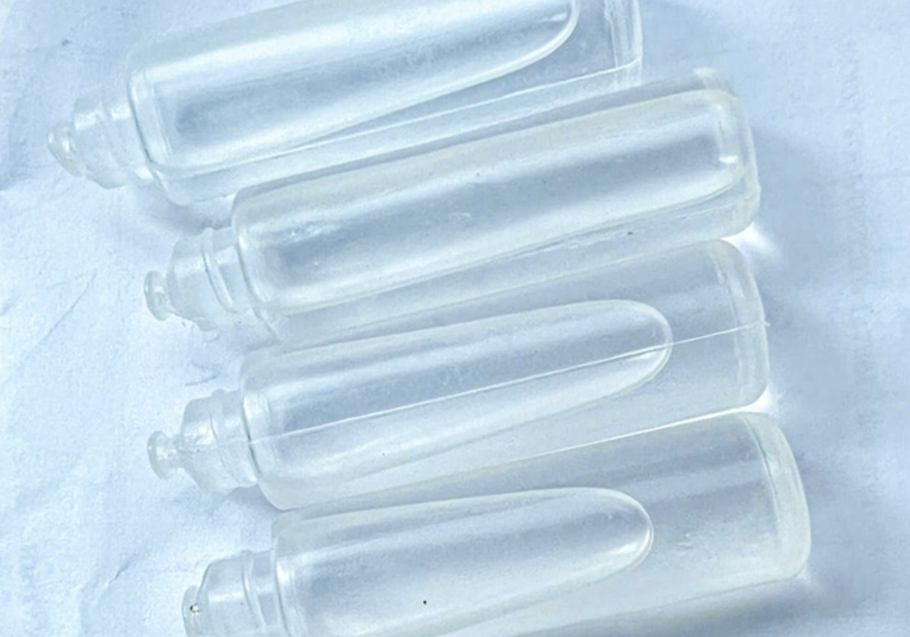 Uống nhầm thuốc diệt chuột, bé gái 10 tuổi nguy kịch - Ảnh 2.