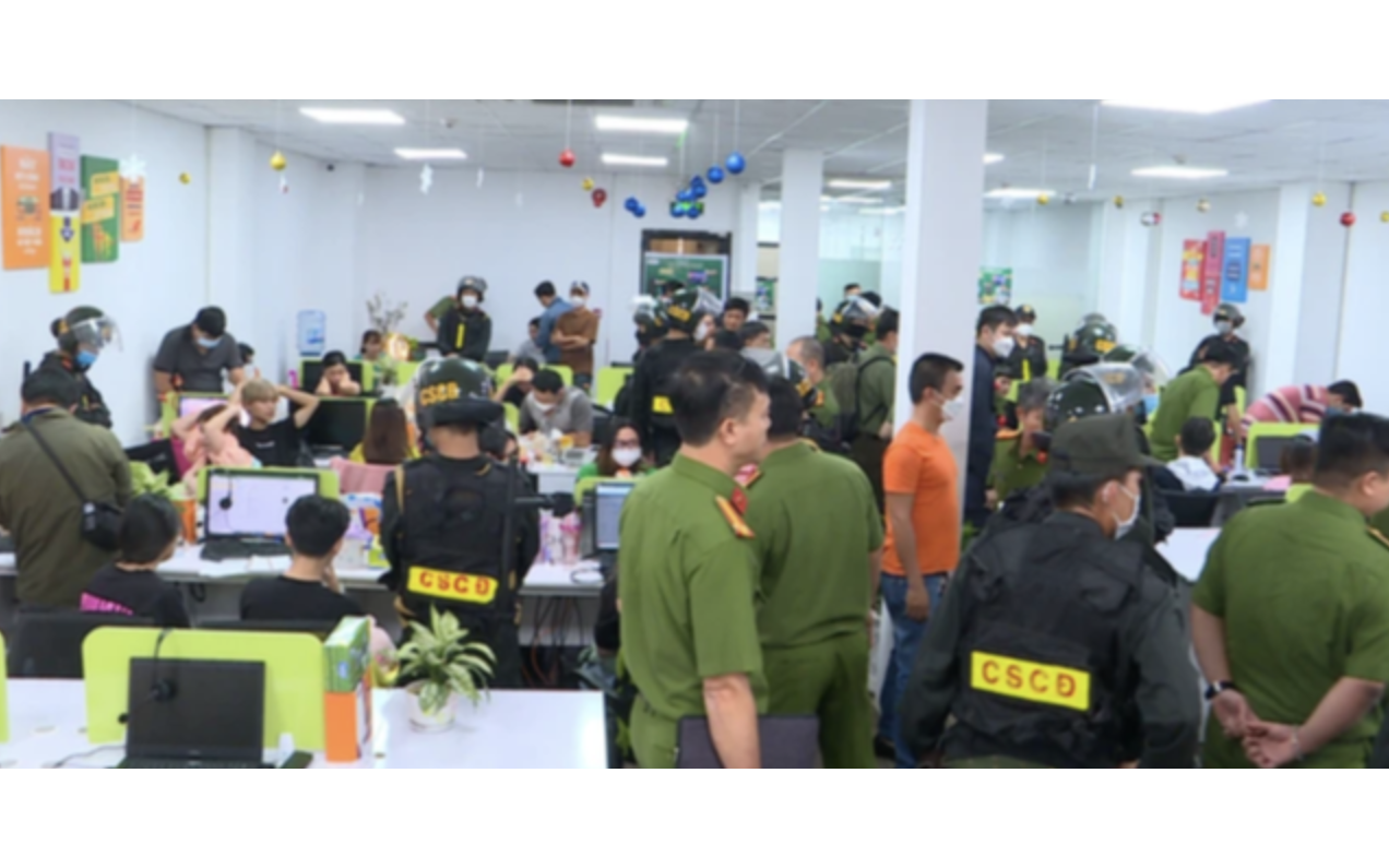 Bán nhà vì gặp hàng xóm ích kỷ - Ảnh 2.
