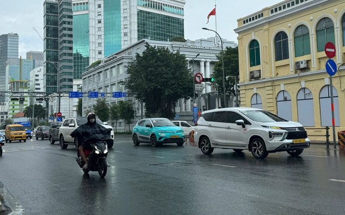 Thời tiết TP HCM hôm nay, 12-9: Có nắng gián đoạn, tiếp diễn mưa dông - Ảnh 1.