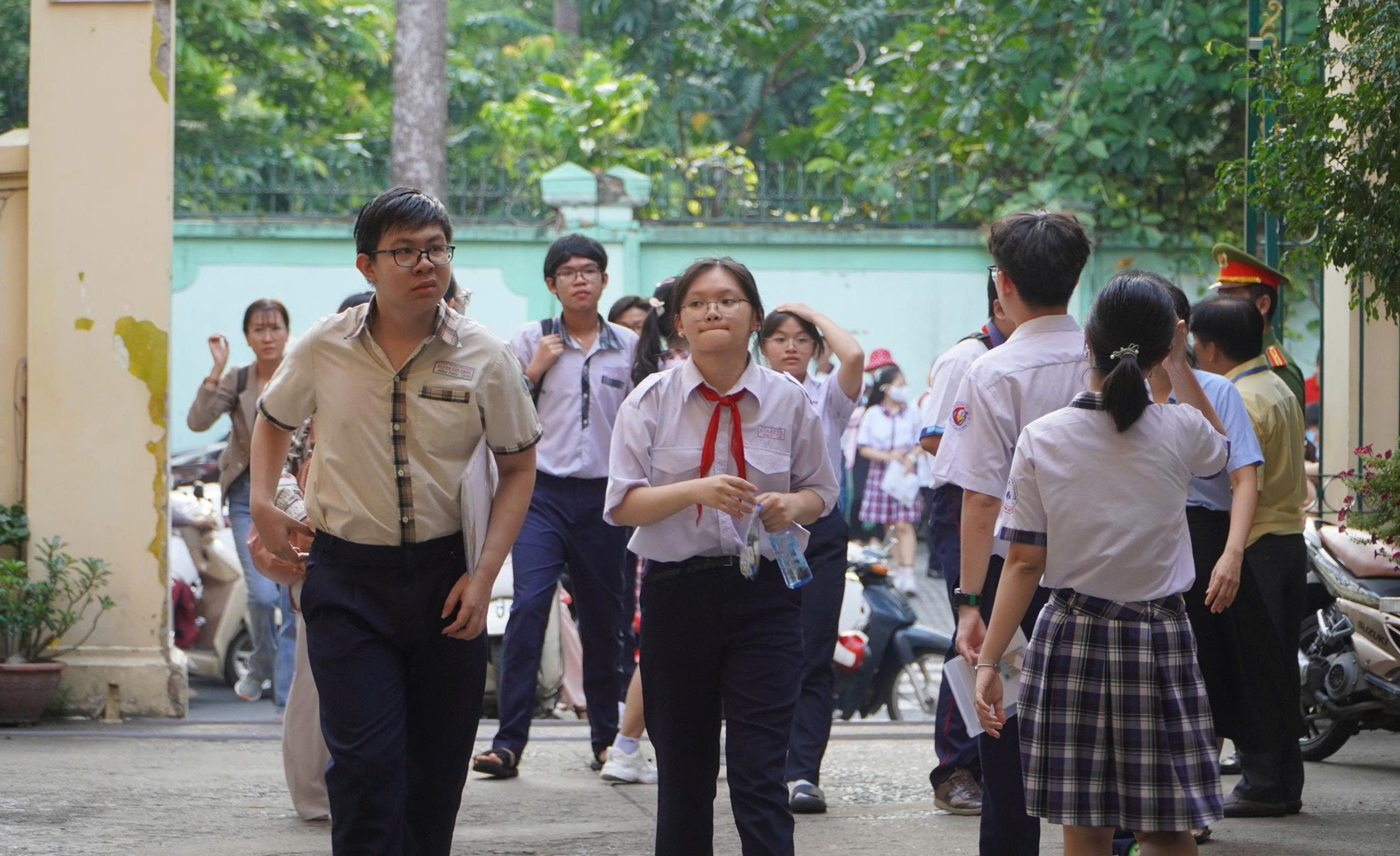 Bekymret for skoletidene i Ho Chi Minh-byen – Bilde 1. Băn khoăn với giờ học tại TP HCM- Ảnh 1.