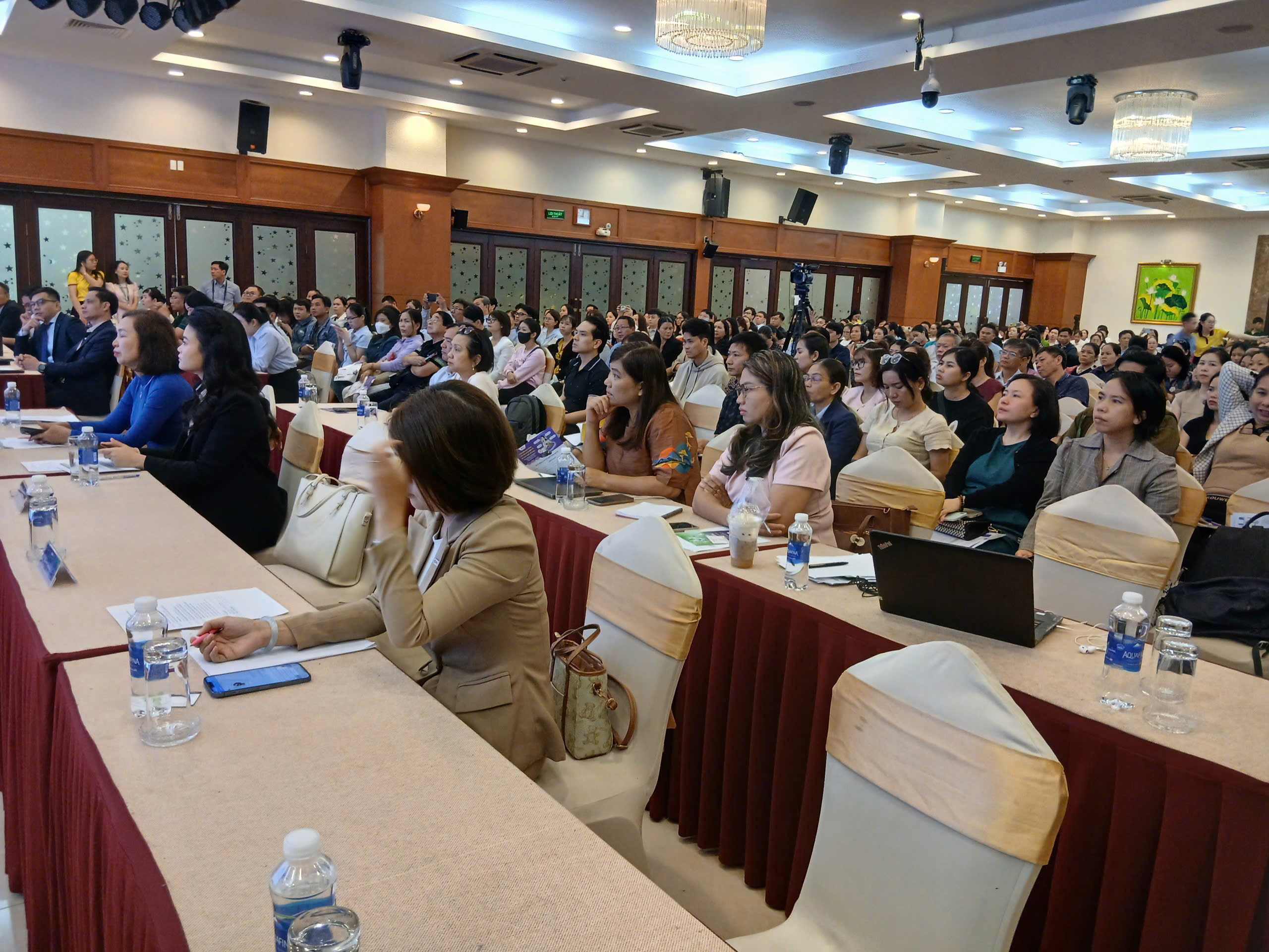 Hộ kinh doanh mua hàng hóa nào không cần hóa đơn? - Ảnh 1.