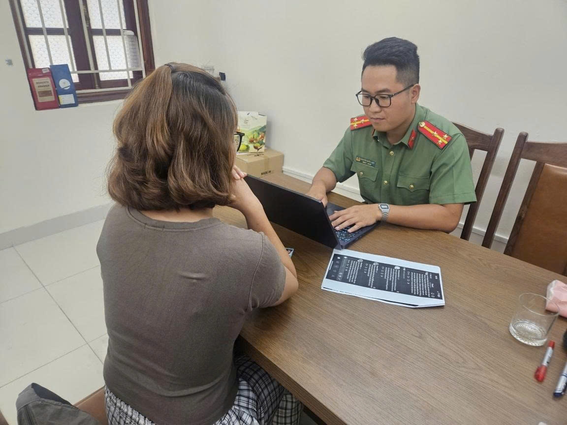 Người phụ nữ tung tin sai sự thật về bác sĩ nội trú Bệnh viện Bạch Mai để làm gì?- Ảnh 2.