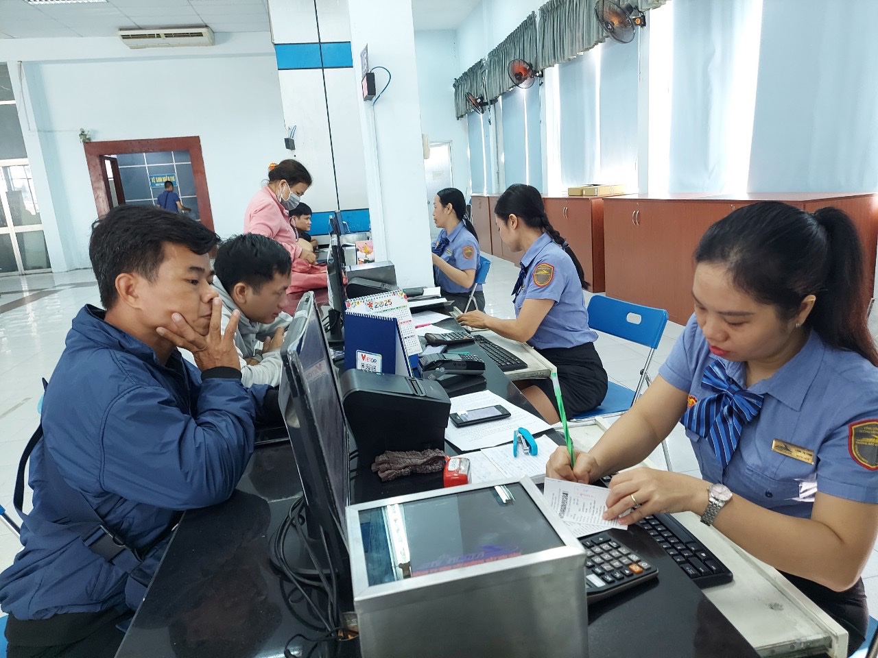 Từ 8 giờ ngày 20-9, mở bán vé tàu Tết Bính Ngọ 2026 - Ảnh 1.