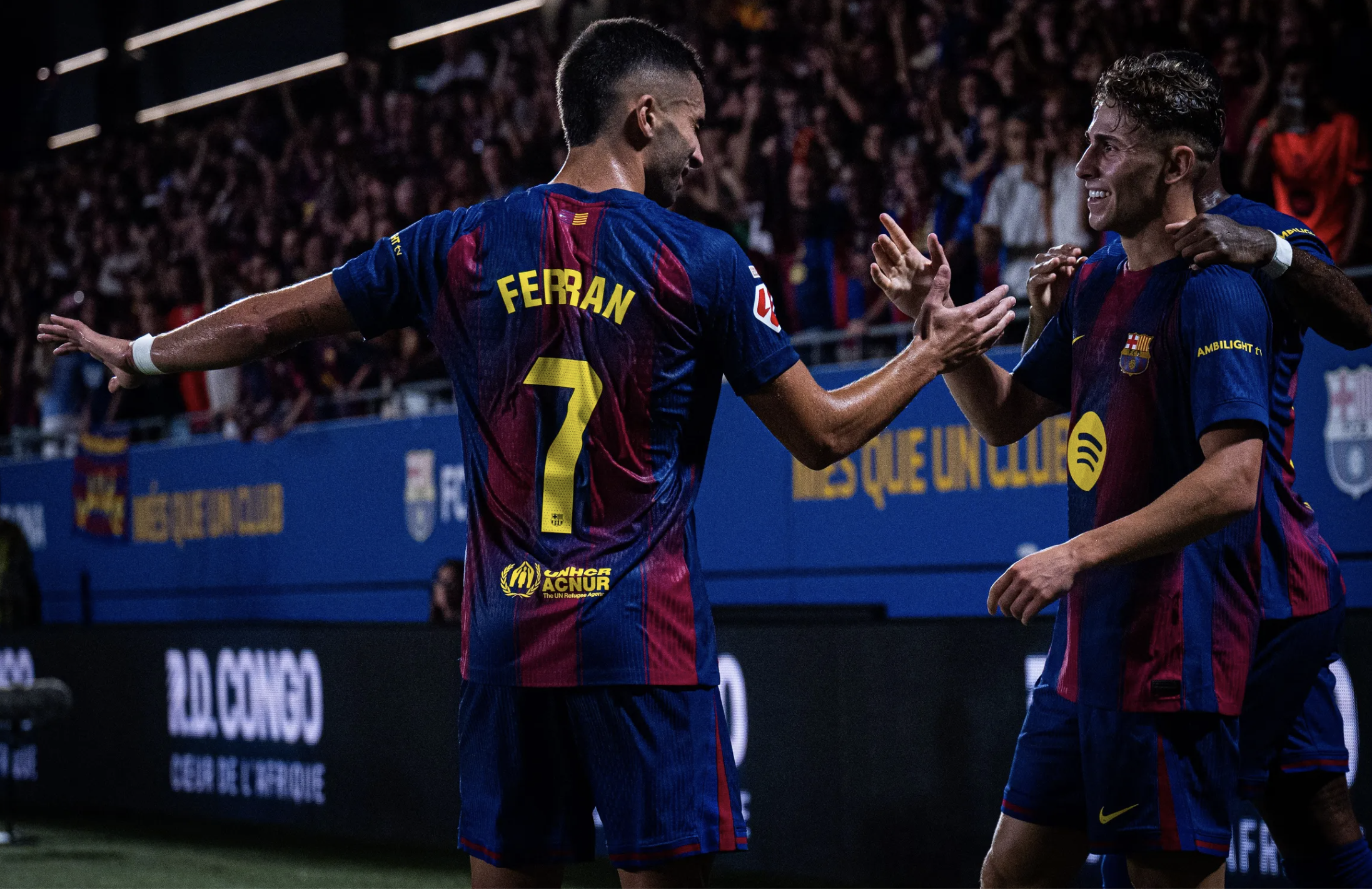Barcelona "hủy diệt" Valencia 6 bàn, áp sát ngôi đầu La Liga- Ảnh 8.