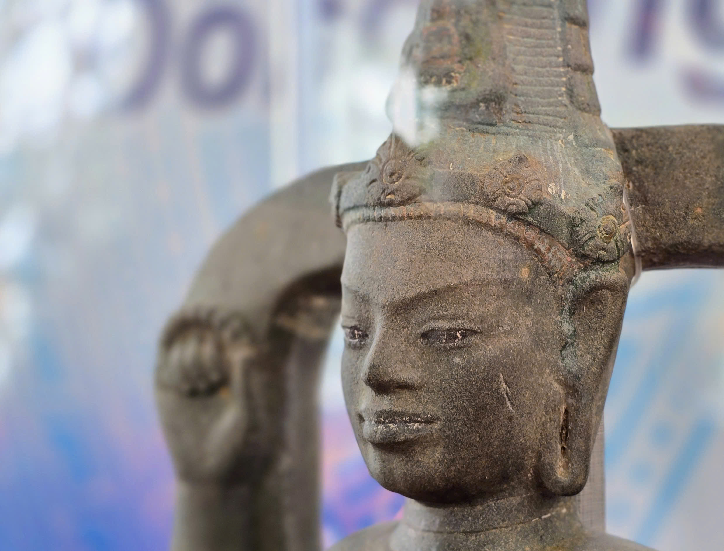 Cận cảnh bảo vật quốc gia - Tượng Avalokitesvara Bắc Bình - Ảnh 6. Cận cảnh bảo vật quốc gia - Tượng Avalokitesvara Bắc Bình - Ảnh 6.
