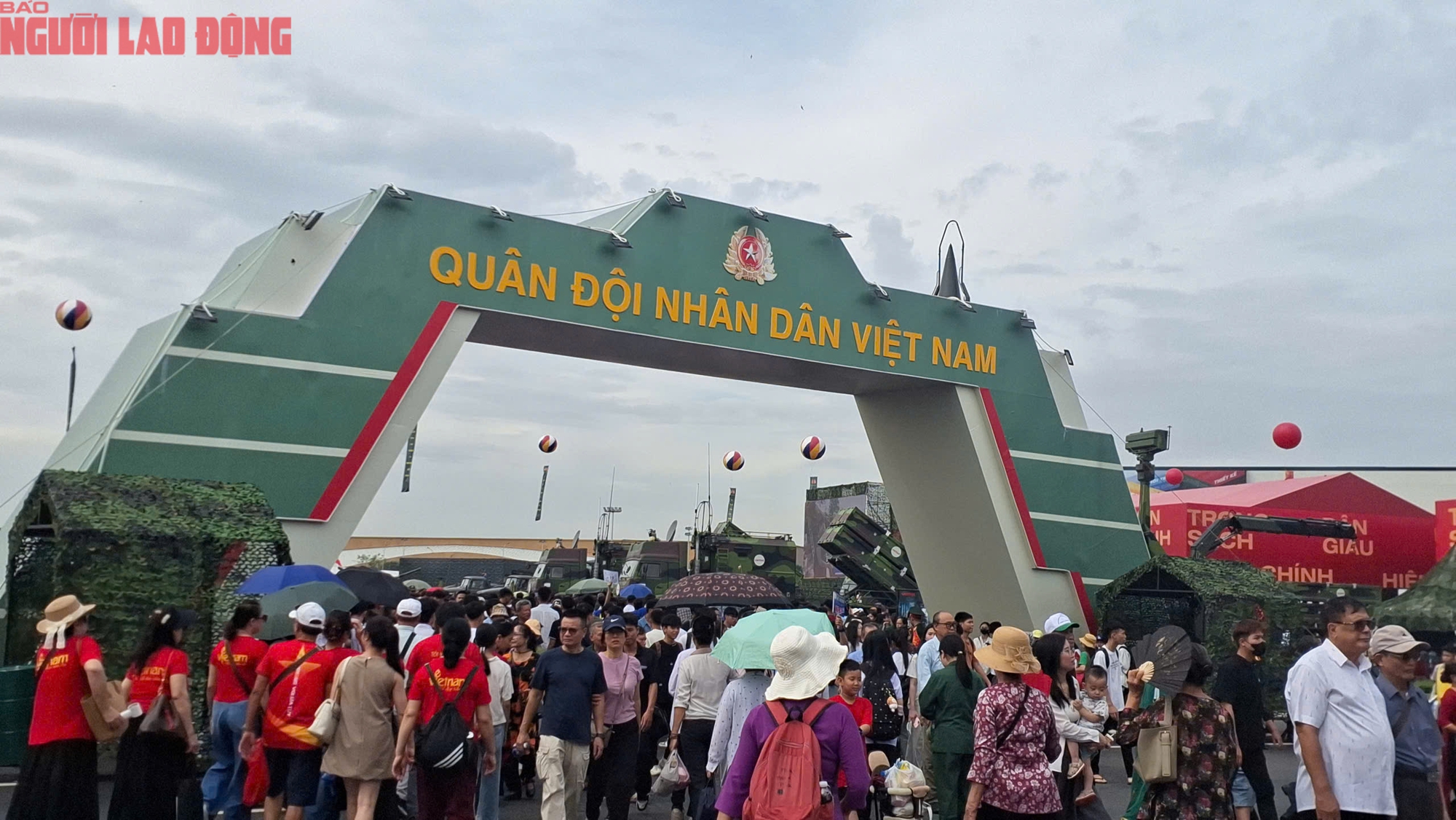 Triển lãm Thành tựu đất nước sắp cán mốc 10 triệu lượt khách tham quan- Ảnh 1.
