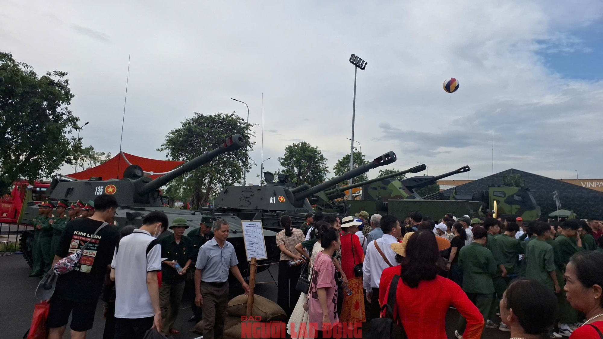 Triển lãm Thành tựu đất nước sắp cán mốc 10 triệu lượt khách tham quan- Ảnh 3.