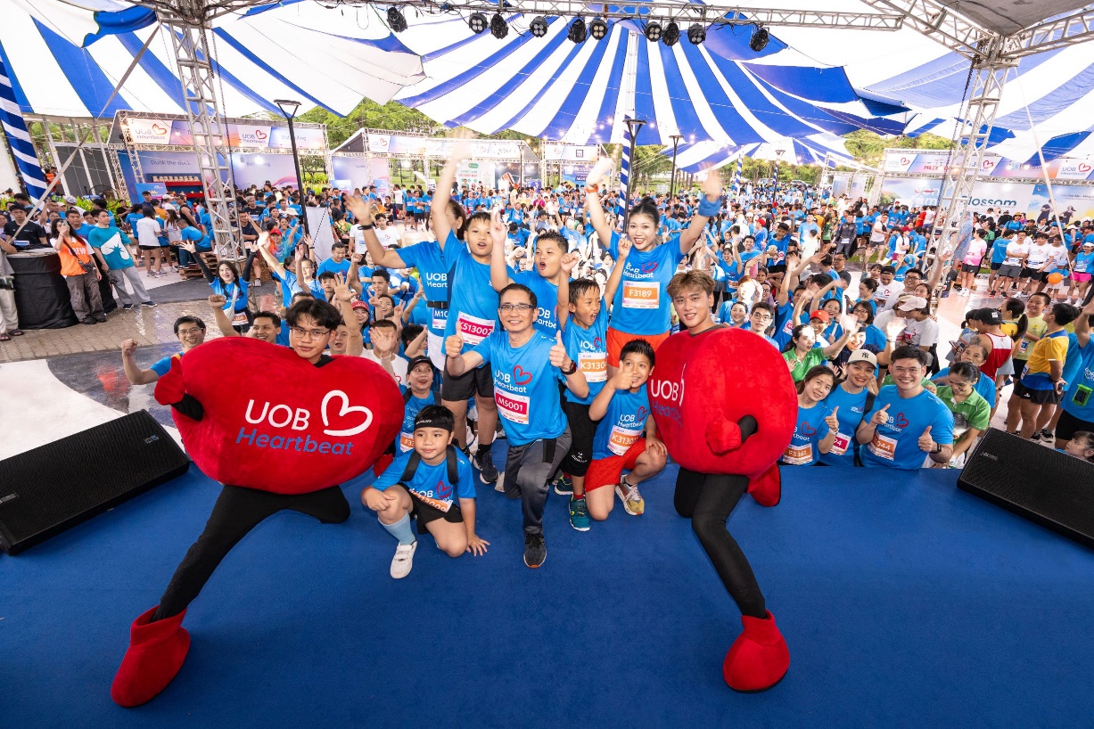 UOB Việt Nam gây quỹ hơn 940 triệu đồng qua Giải chạy bộ UOB Heartbeat Run 2025 - Ảnh 2.