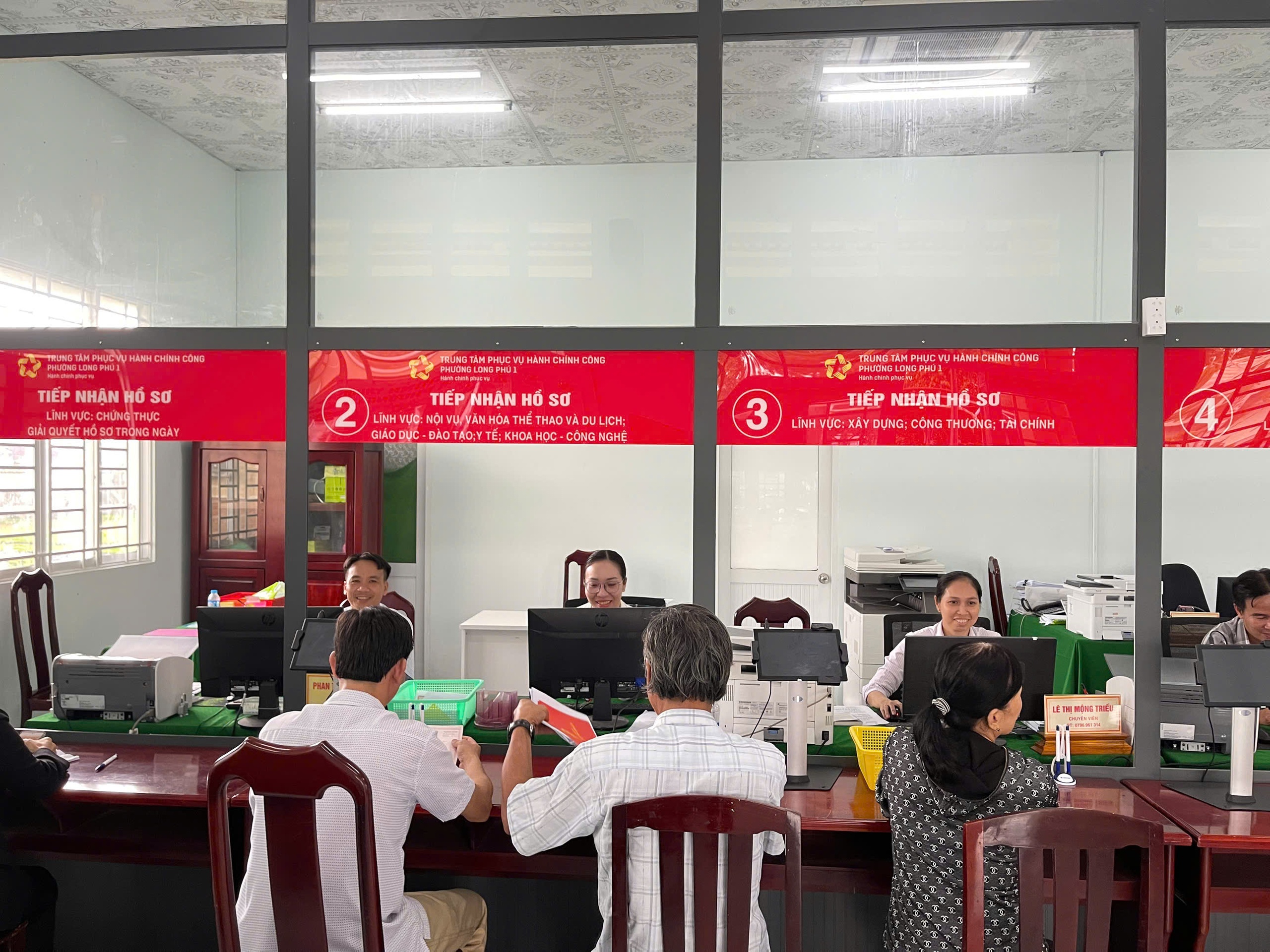 Từ ngày 1-10, người dân Cần Thơ sẽ trải nghiệm cách nộp hồ sơ mới - Ảnh 1.