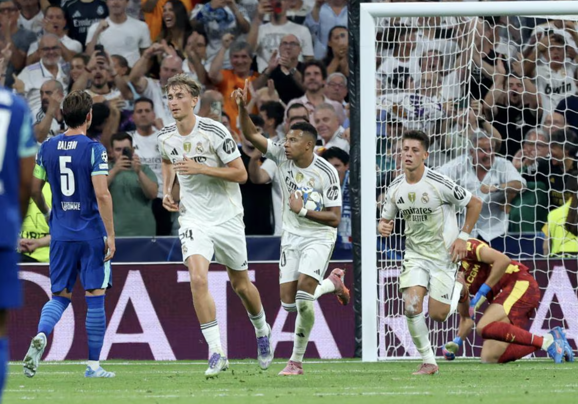 "Người hùng" Mabppe lập kỳ tích, Real Madrid thoát hiểm tại Bernabeu- Ảnh 5.