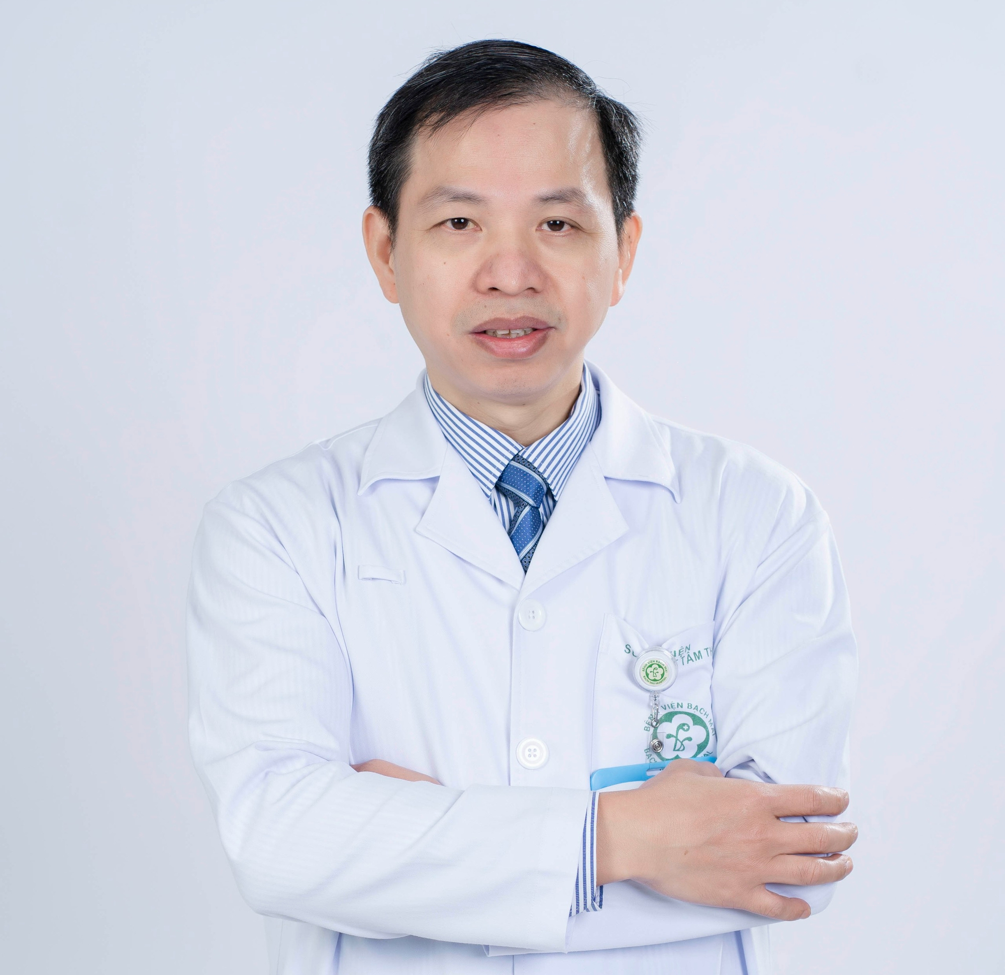 Bộ Y tế đề nghị thu hồi Huân chương Lao động hạng Ba của ông Nguyễn Văn Tuấn - Ảnh 2.