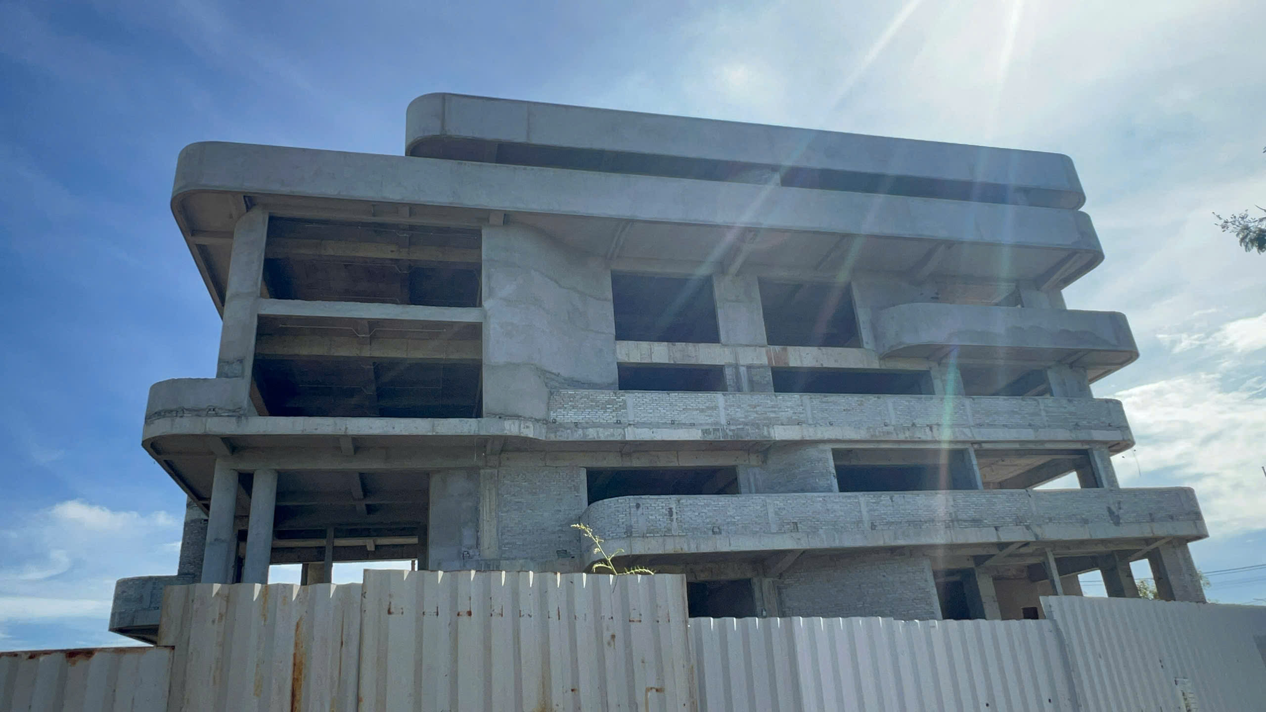 Hình ảnh dự án toà nhà CNTT Huế sau khi nhà thầu ở Hà Nội “tháo chạy”- Ảnh 6.