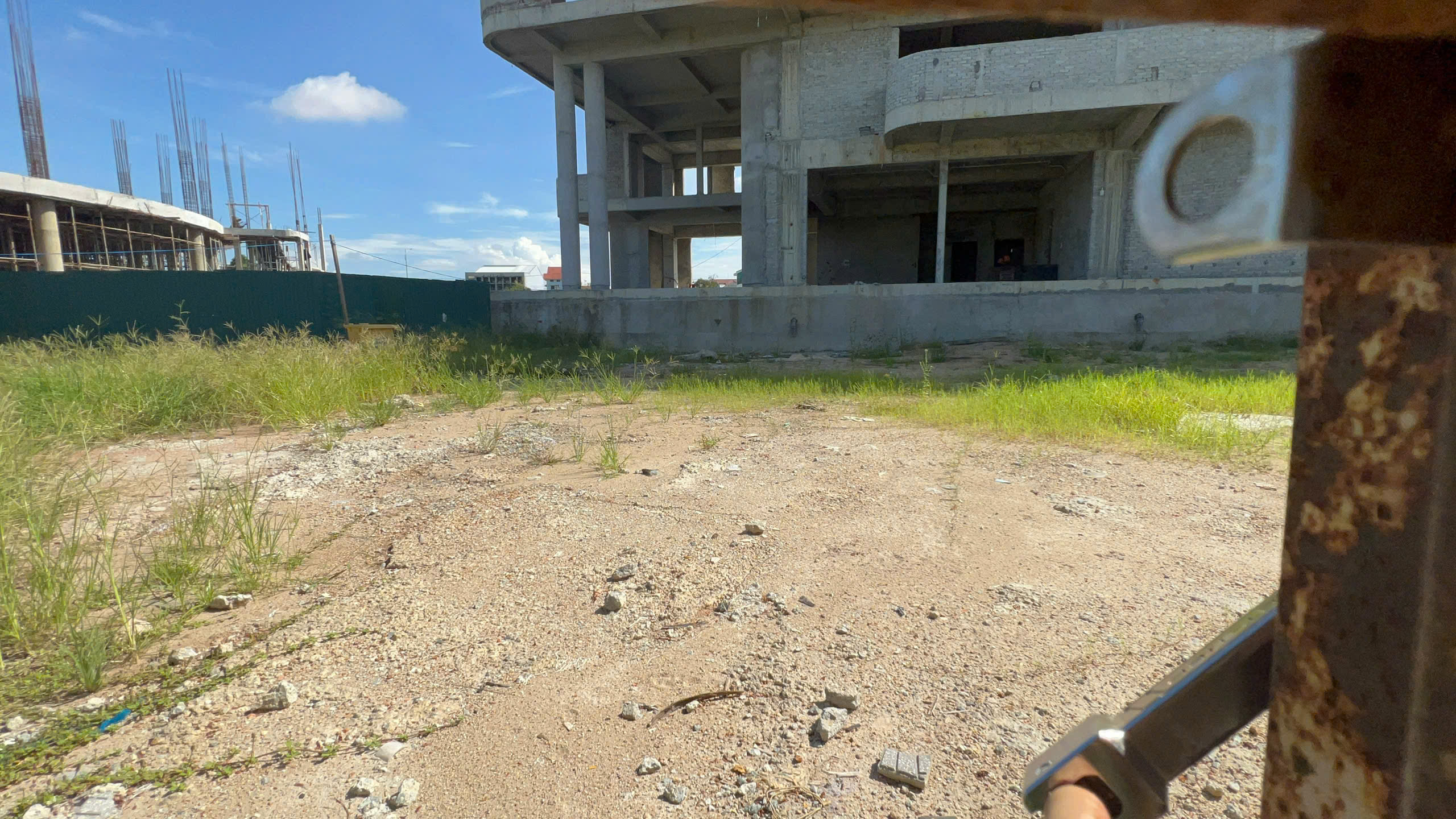 Hình ảnh dự án toà nhà CNTT Huế sau khi nhà thầu ở Hà Nội “tháo chạy”- Ảnh 7.