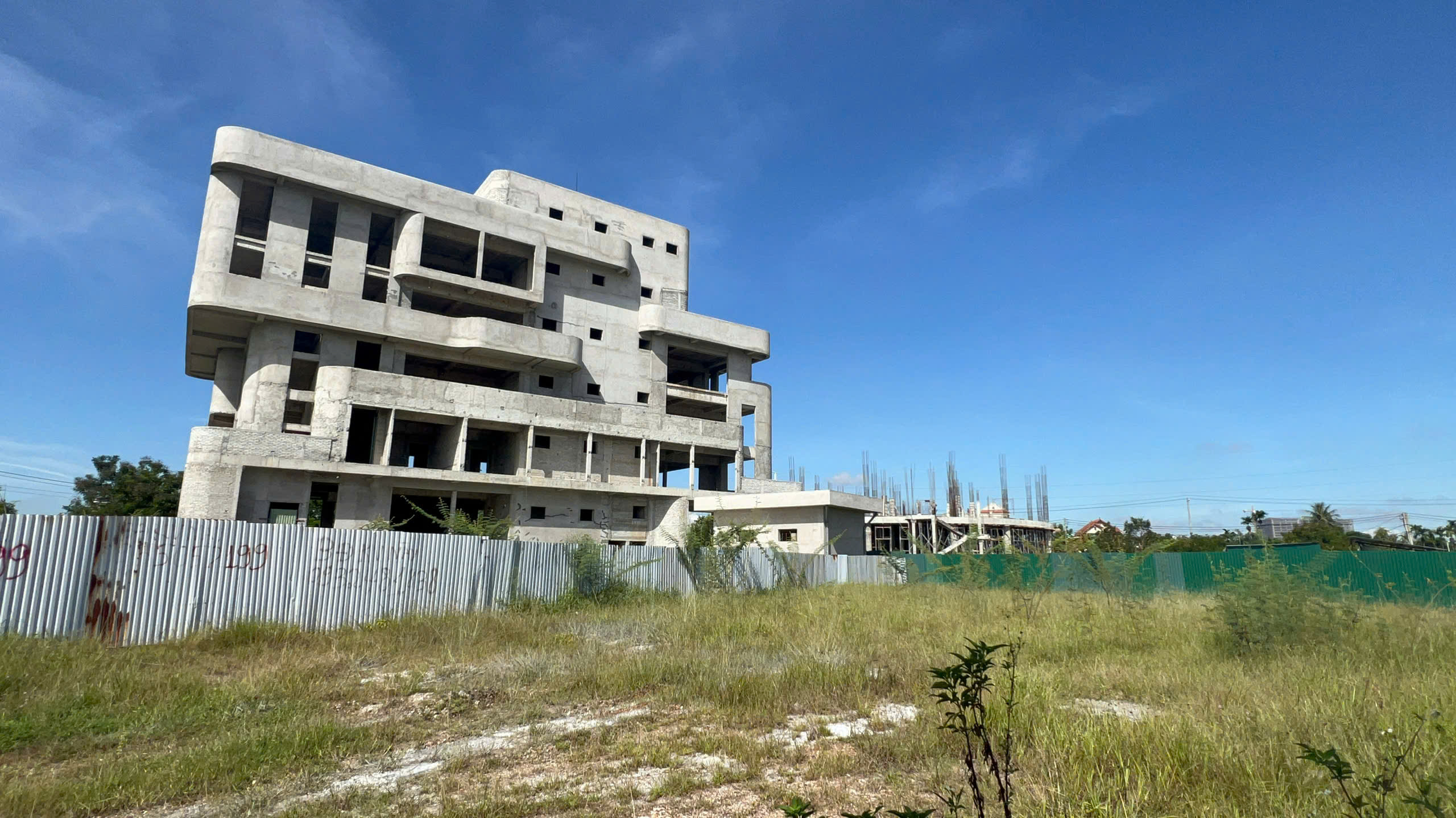 Hình ảnh dự án toà nhà CNTT Huế sau khi nhà thầu ở Hà Nội “tháo chạy”- Ảnh 8.