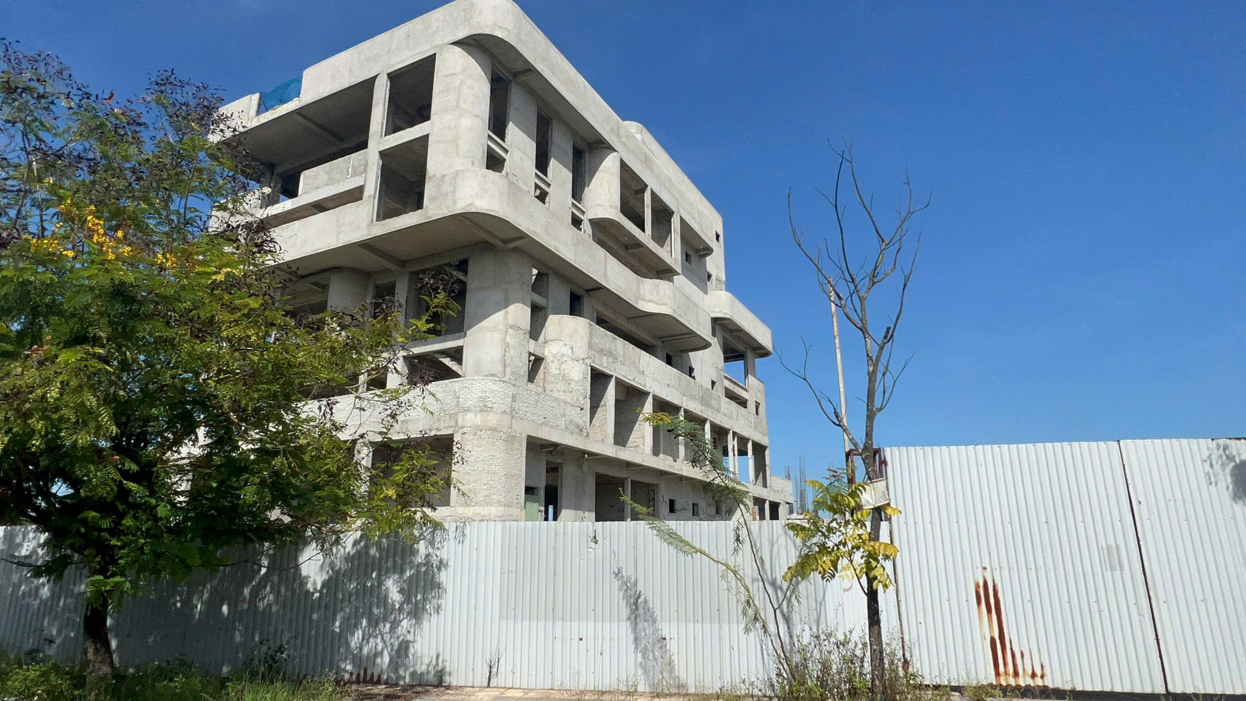 Hình ảnh dự án toà nhà CNTT Huế sau khi nhà thầu ở Hà Nội “tháo chạy”- Ảnh 5.