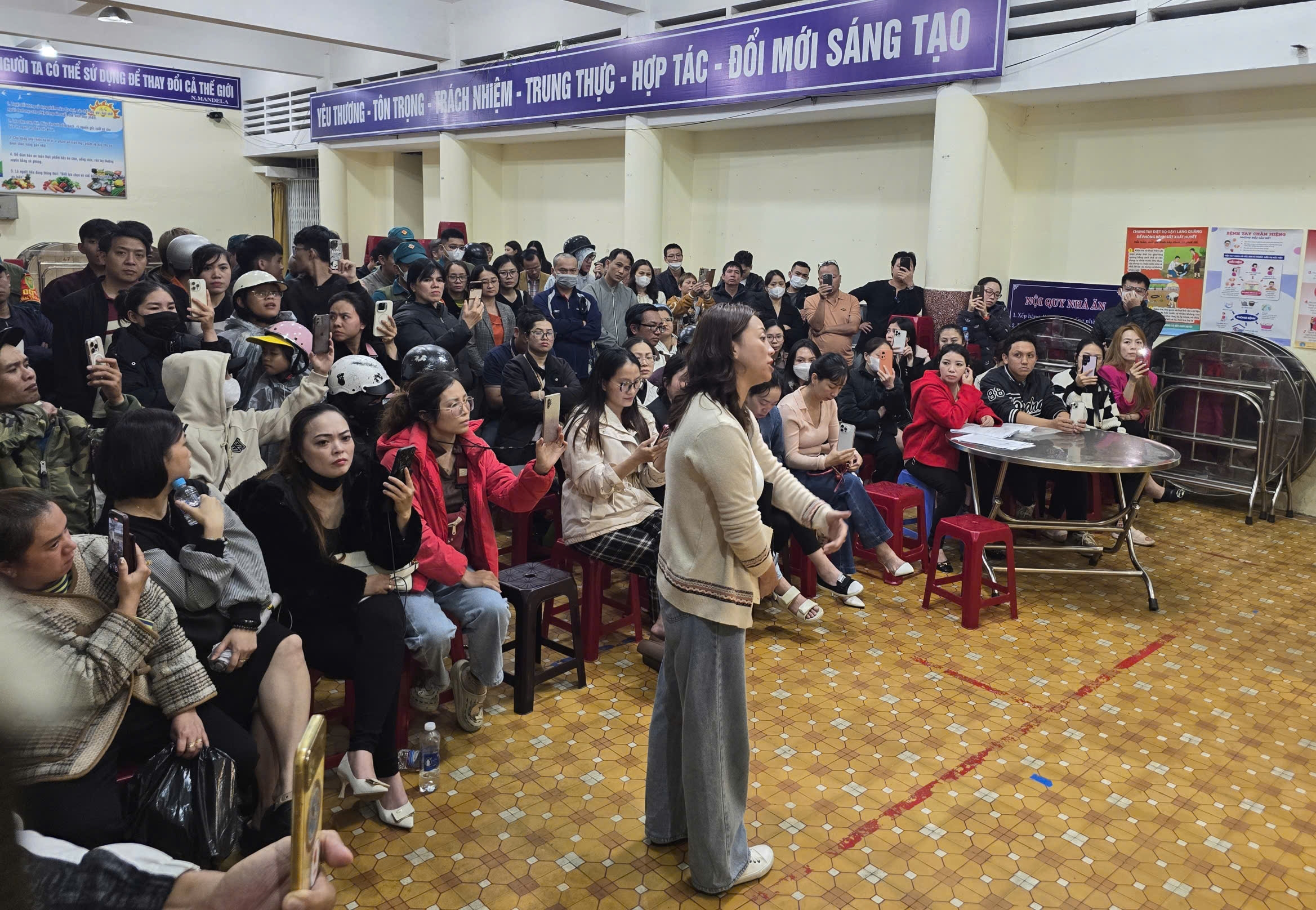 - រូបថត ៥. - Ảnh 5.