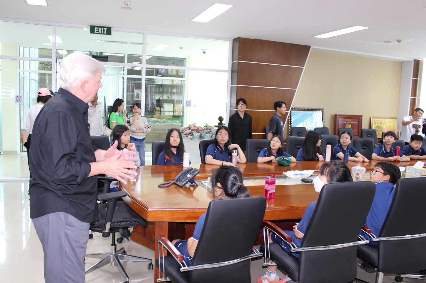 Học sinh Trường Quốc tế SIKS tham quan công nghệ xử lý chất thải tại VWS- Ảnh 1.