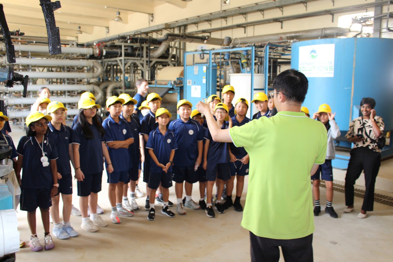 Học sinh Trường Quốc tế SIKS tham quan công nghệ xử lý chất thải tại VWS- Ảnh 3.