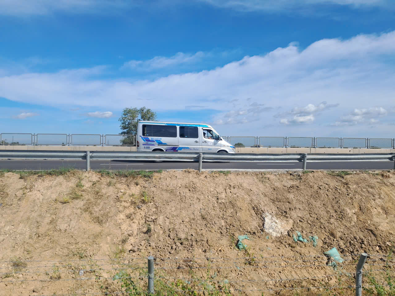 Nguyên nhân gây xói lở tuyến cao tốc Vĩnh Hảo – Phan Thiết Bất ngờ được xác định - Ảnh 1.