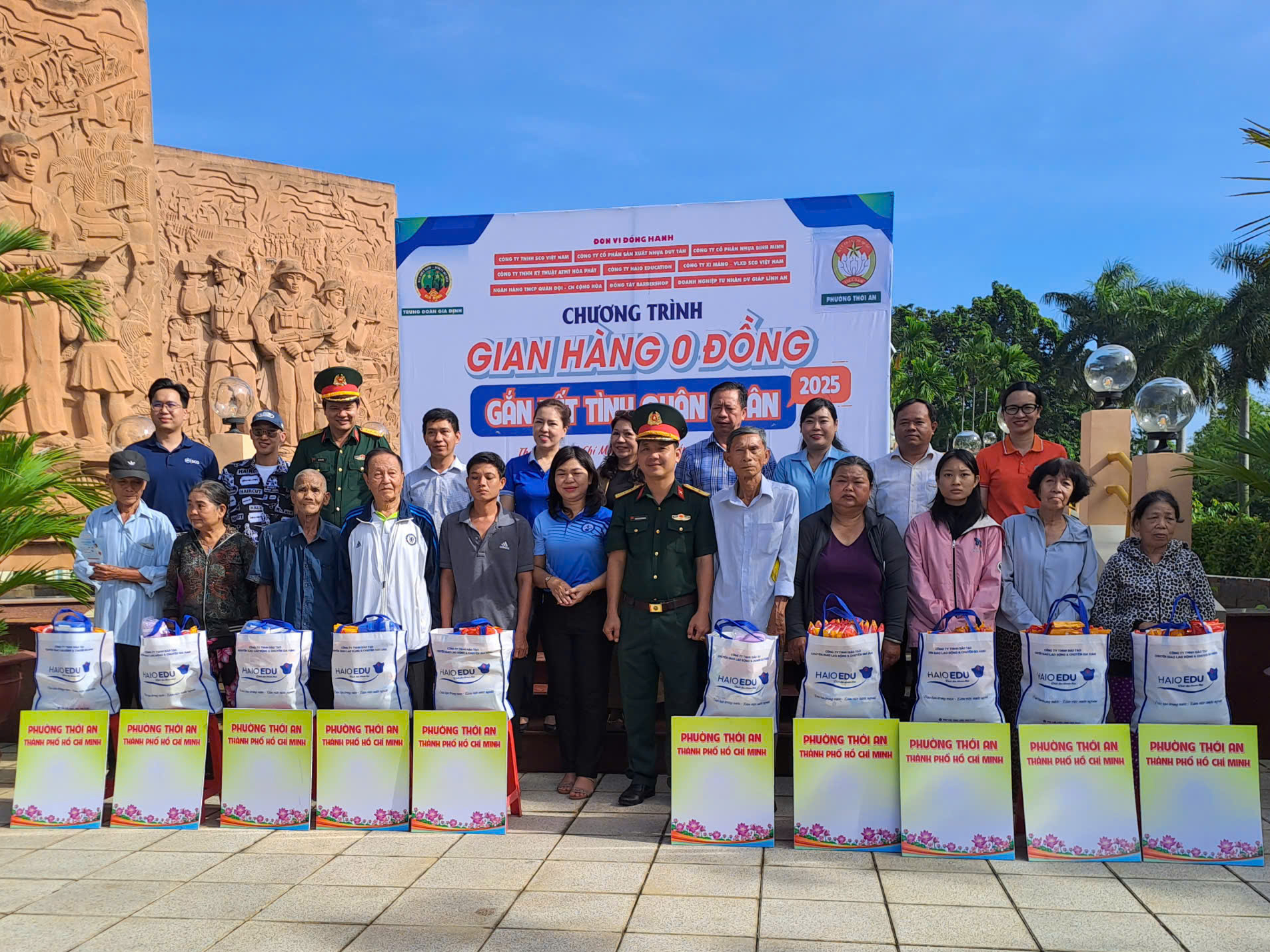 Trung đoàn Gia Định: Gắn kết tình Quân - Dân với "Gian hàng 0 đồng" - Ảnh 18.