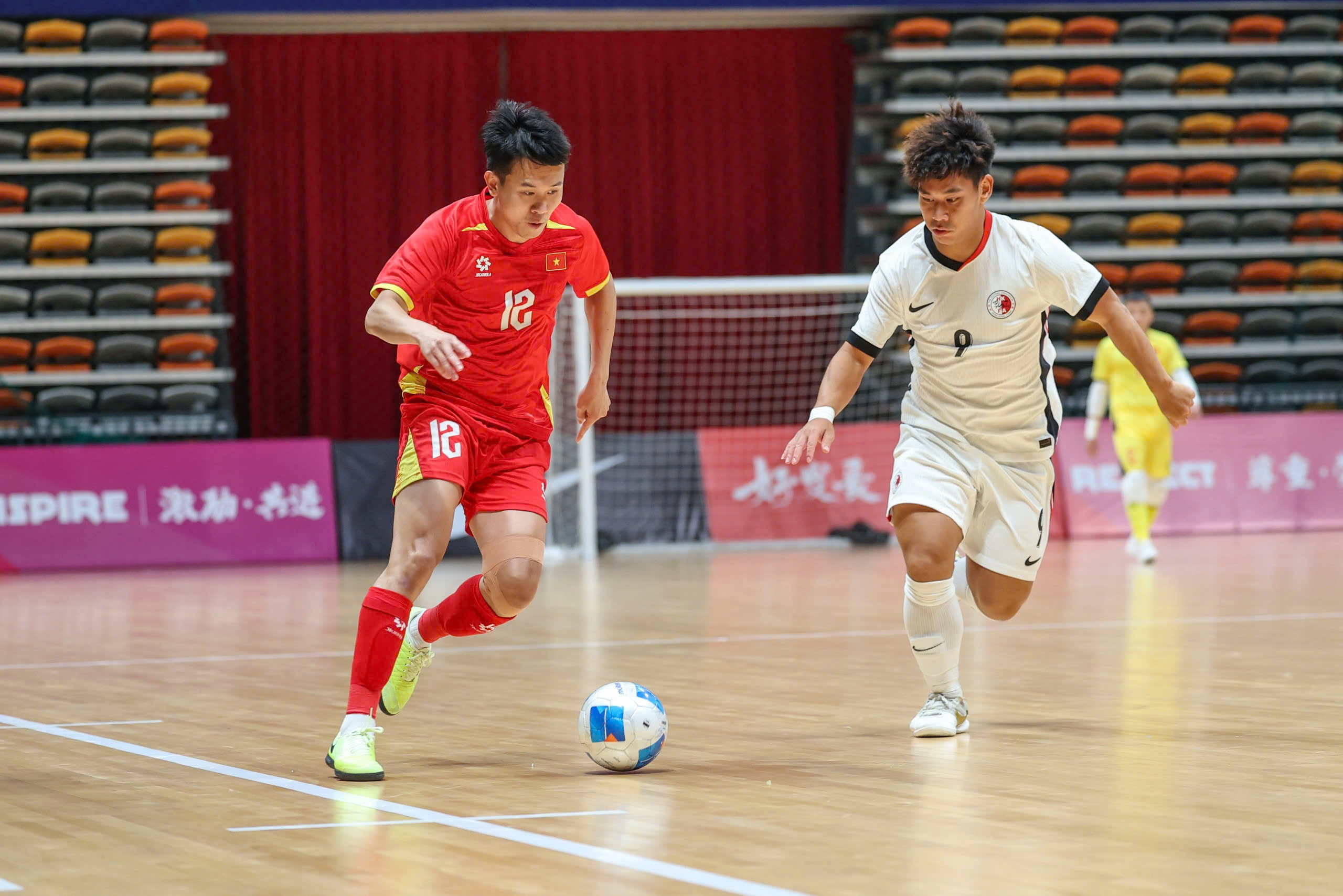 Futsal Việt Nam ra quân với chiến thắng 9-1- Ảnh 1. Futsal Việt Nam ra quân với chiến thắng 9-1- Ảnh 1.