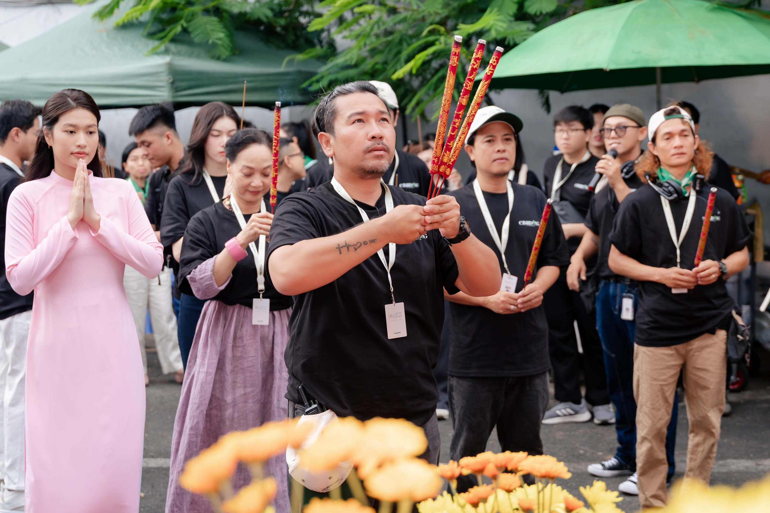 Đoàn Thiên Ân, Thanh Sơn… lãng mạn cùng "Thơ tình gửi ma sơ" - Ảnh 6.