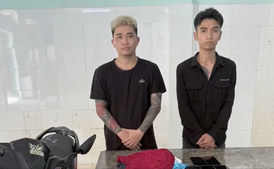Công an TP HCM bắt 2 TikToker Thuận Khùng và Minh Báo- Ảnh 1.