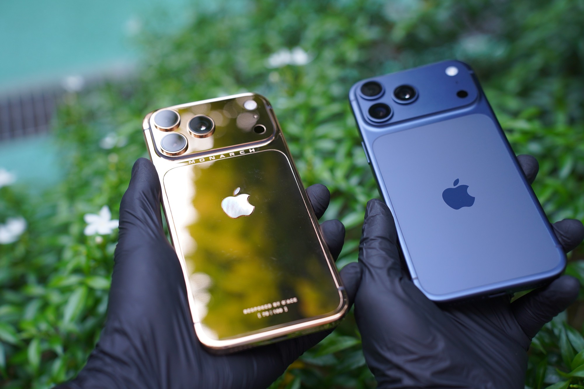 Cận cảnh iPhone 17 Pro Max mạ vàng đầu tiên thế giới do người Việt chế tác trong 33 giờ - Ảnh 2.