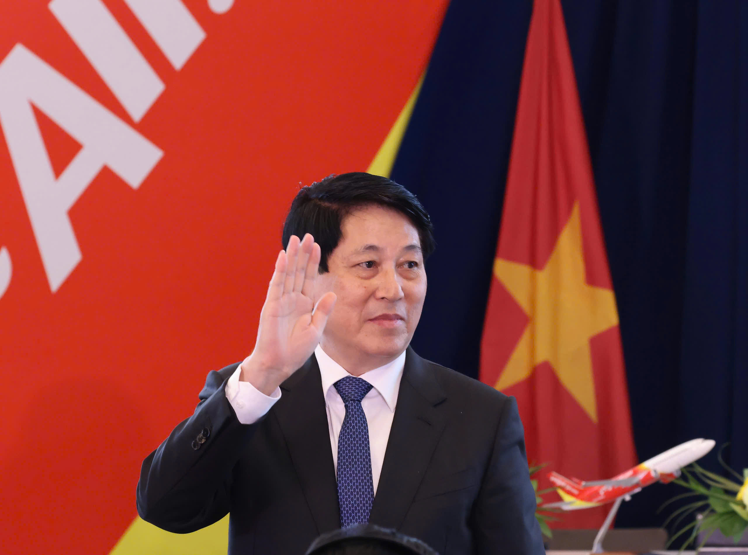 Chủ tịch nước chứng kiến Vietjet nhận bàn giao máy bay Boeing đầu tiên trong đơn hàng 200 chiếc- Ảnh 9. Chủ tịch nước chứng kiến Vietjet nhận bàn giao máy bay Boeing đầu tiên trong đơn hàng 200 chiếc- Ảnh 9.
