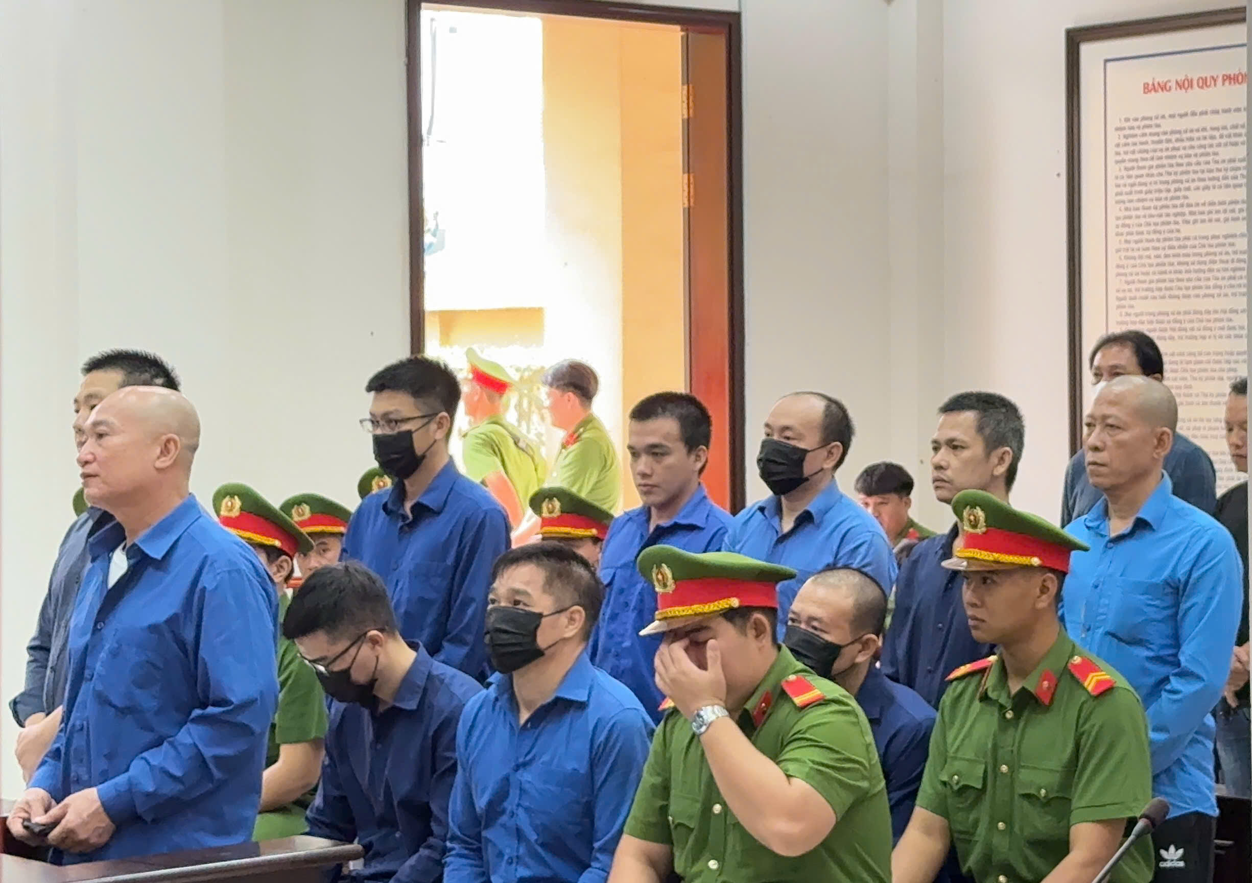 Bình “kiểm” nói bị trầm cảm, không nhớ phạm tội ra sao- Ảnh 1.