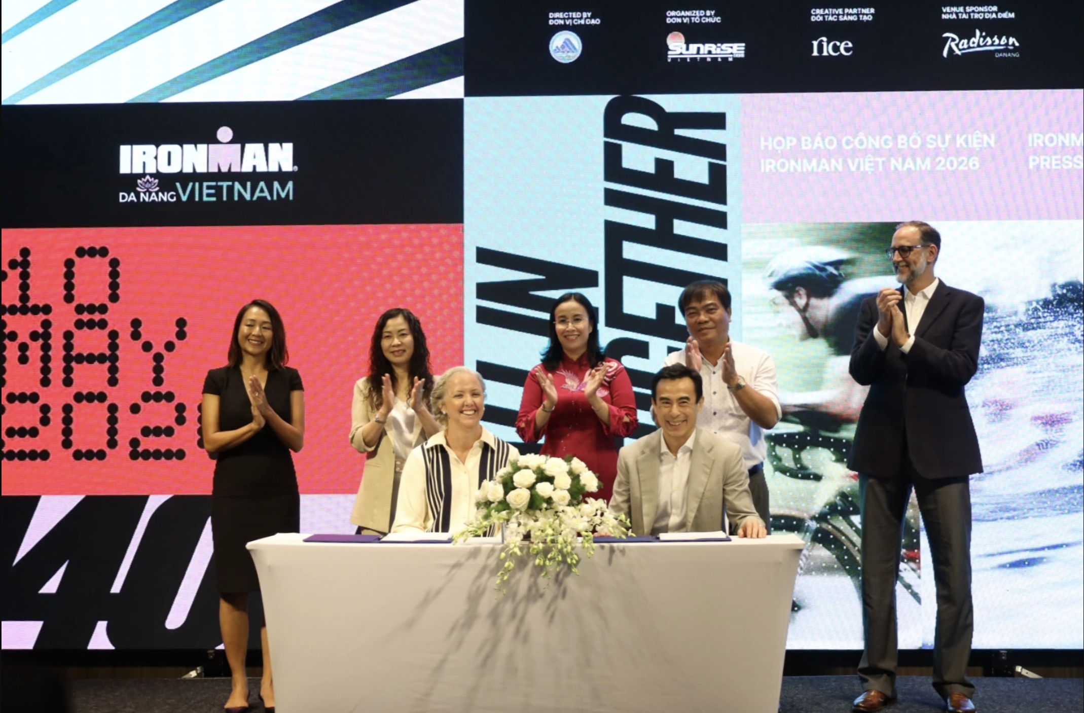 ទីក្រុង Da Nang ធ្វើជាម្ចាស់ផ្ទះកីឡាទ្រីយ៉ាត្លុង IRONMAN - រូបថត ១. Đà Nẵng đăng cai giải thể thao 3 môn phối hợp IRONMAN- Ảnh 1.