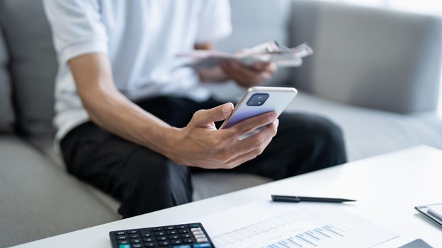 Vay tiền online qua app: ưu điểm và cách vay đơn giản- Ảnh 1.