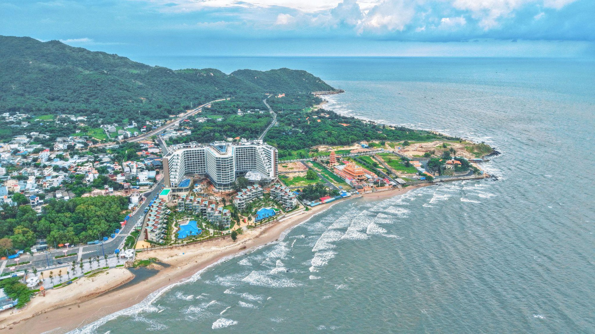 Long Hải - vùng đất giàu tiềm năng phát triển du lịch, bất động sản nghỉ dưỡng- Ảnh 3.
