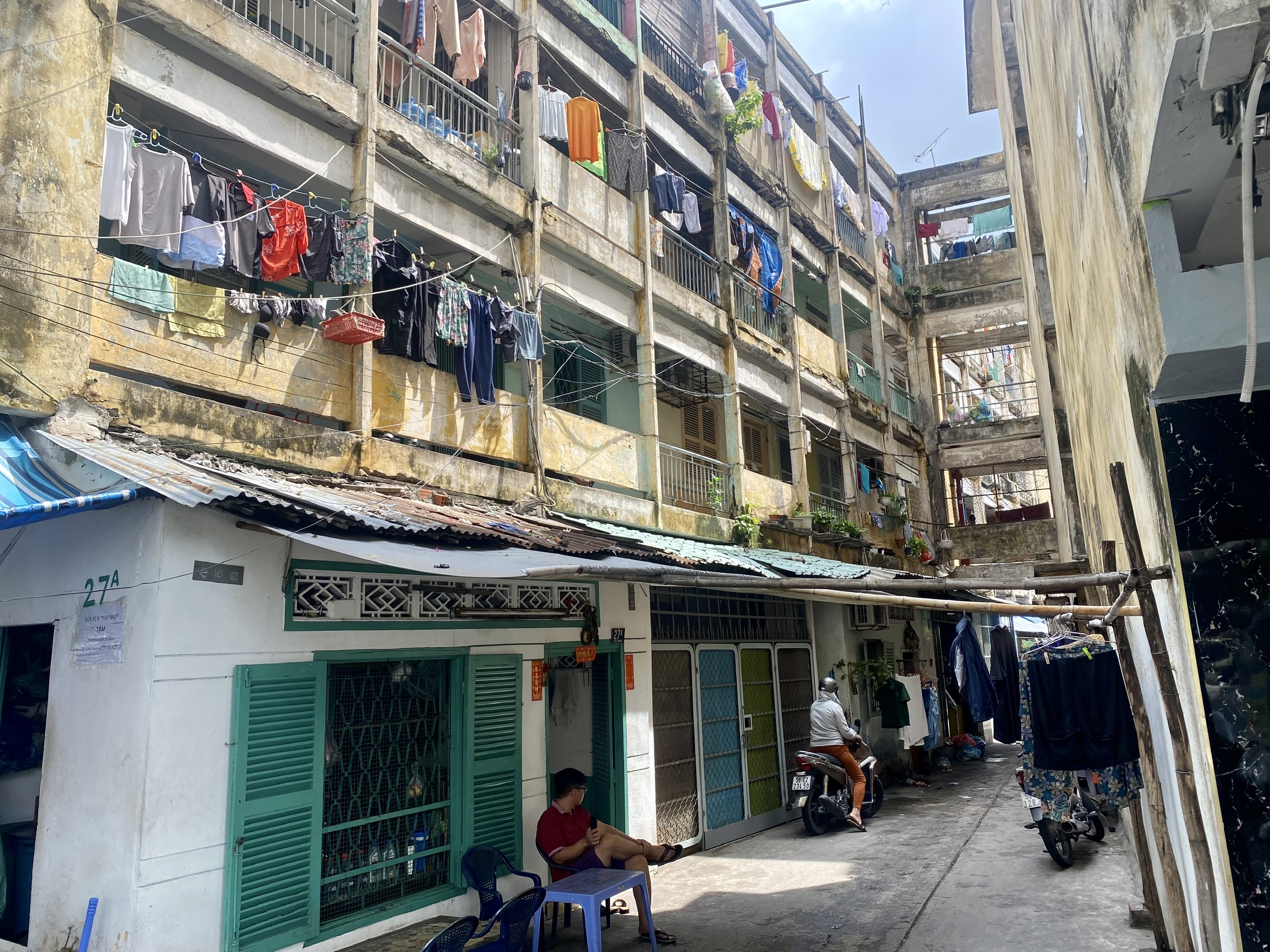 UBND TP HCM đồng ý kiểm định 186 chung cư cũ - Ảnh 1.