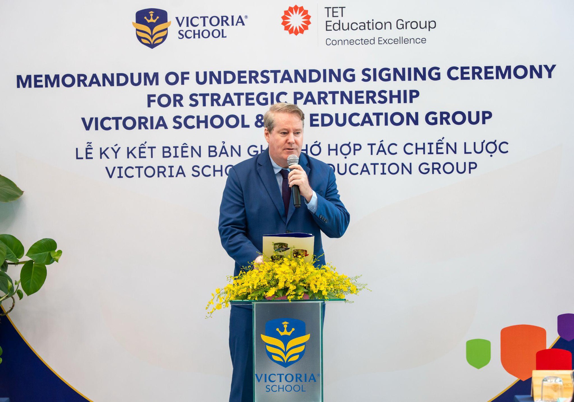 Victoria School ký kết hợp tác chiến lược với TET Education Group (Úc)- Ảnh 1.